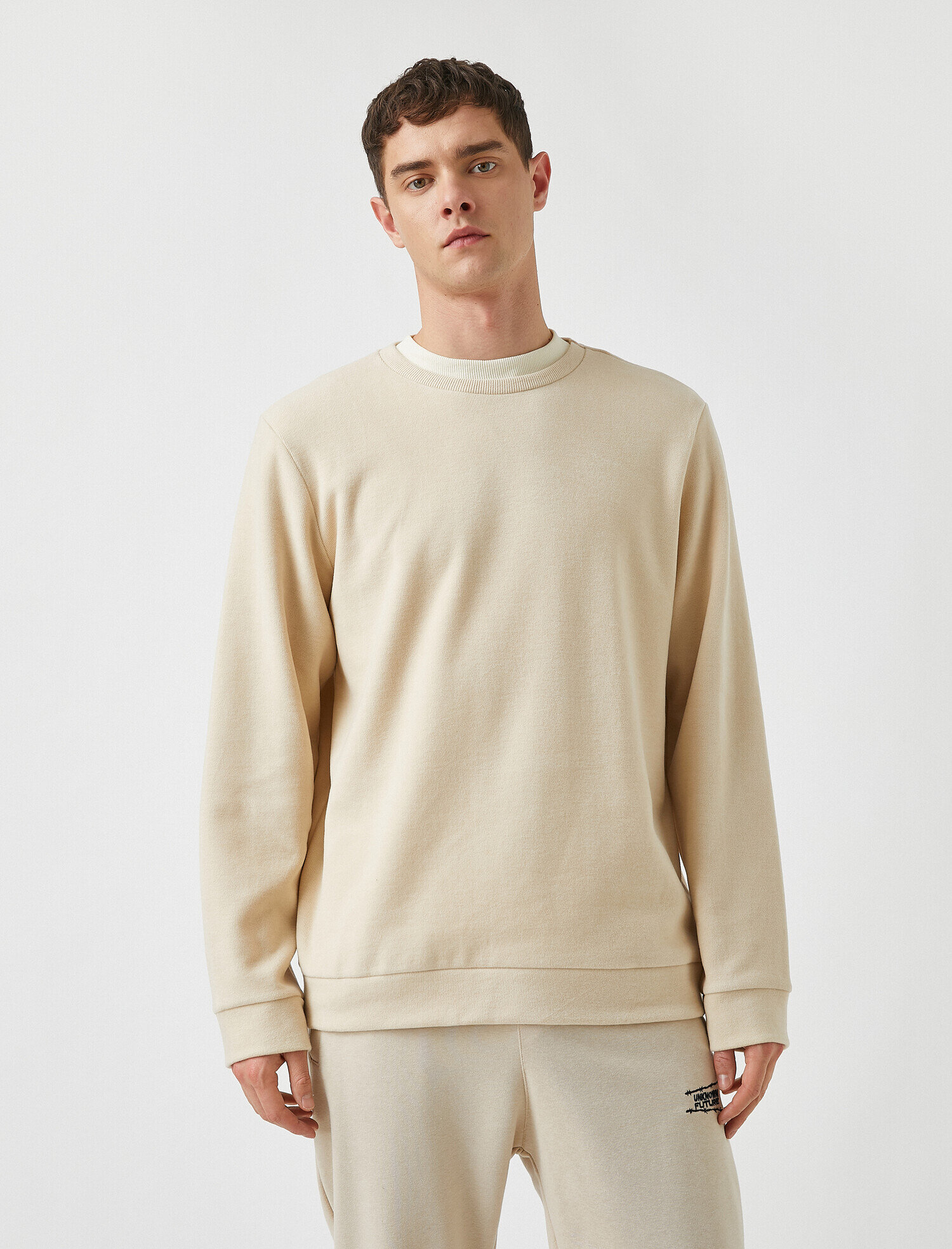   Basic Sweatshirt