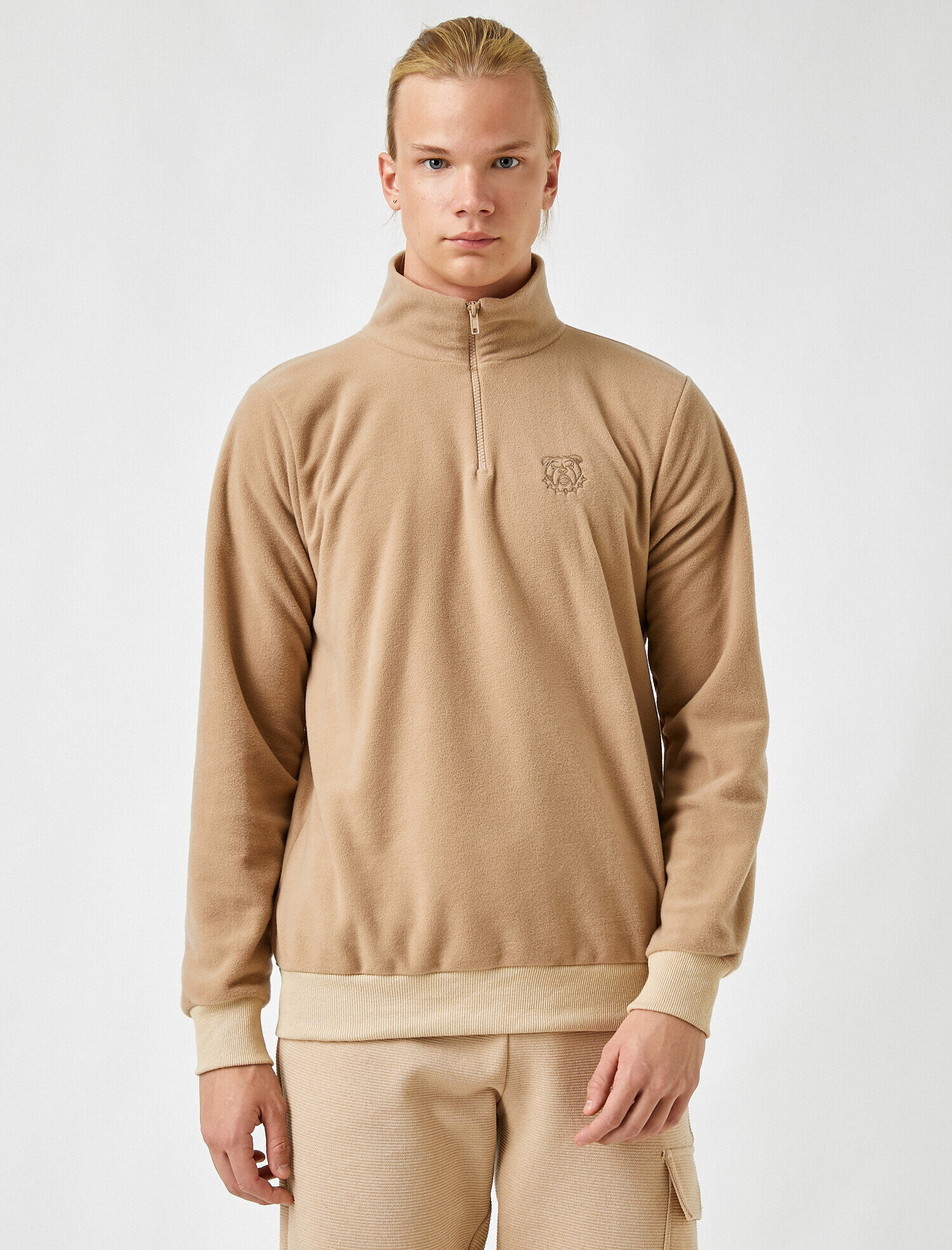   Buldog İşlemeli Yarım Fermuarlı Sweatshirt