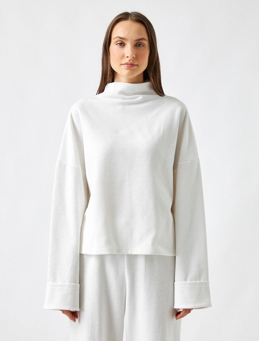   Boğazlı Oversize Kazak