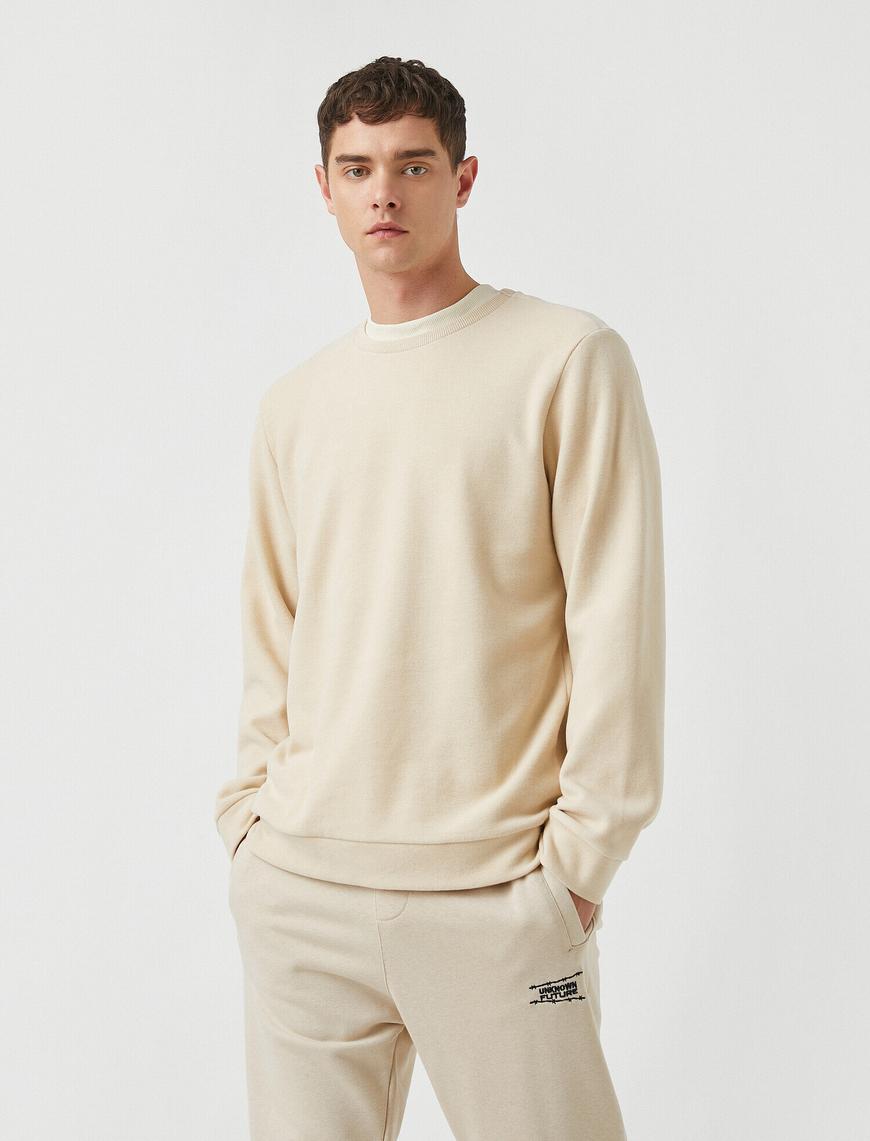   Basic Sweatshirt