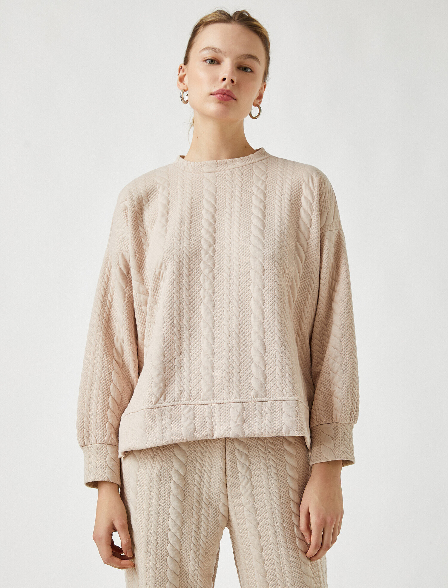   Dokulu Uzun Kollu Sweatshirt Bisiklet Yaka Yanları Yırtmaçlı