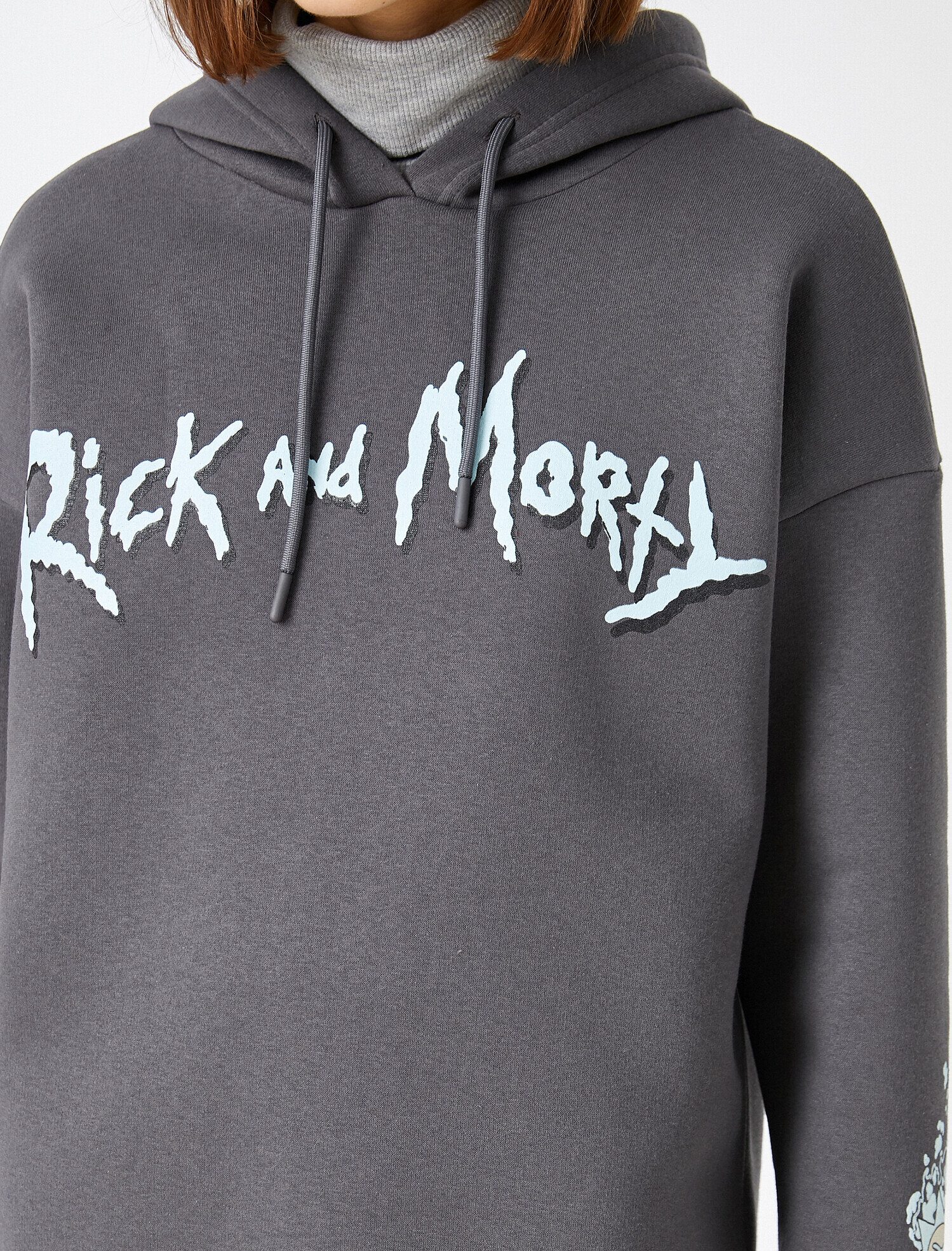   Oversize Rick and Morty Lisanslı Kapüşonlu Baskılı Sweatshirt