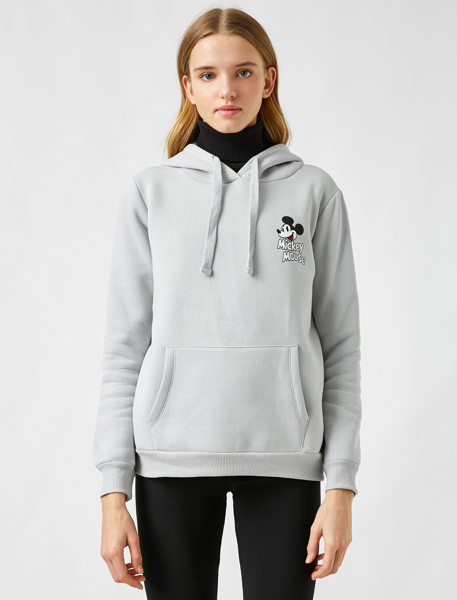   Disney Lisanslı Kapüşonlu Cepli Baskılı Sweatshirt