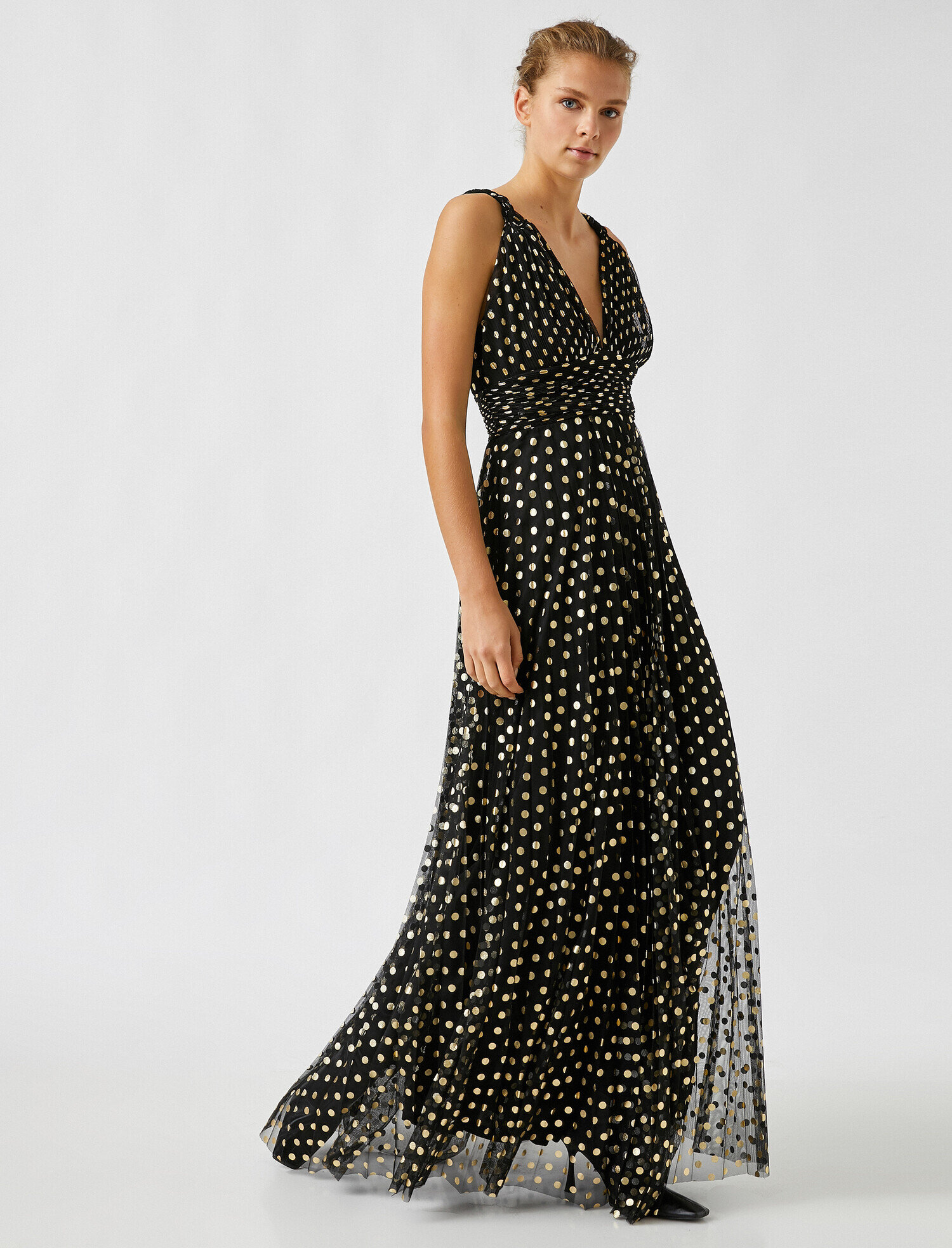   Puantiyeli Şifon Uzun Abiye Elbise