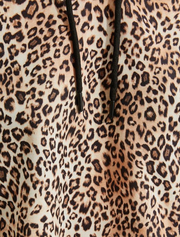   Leoparlı Kapüşonlu Uzun Kollu Sweatshirt