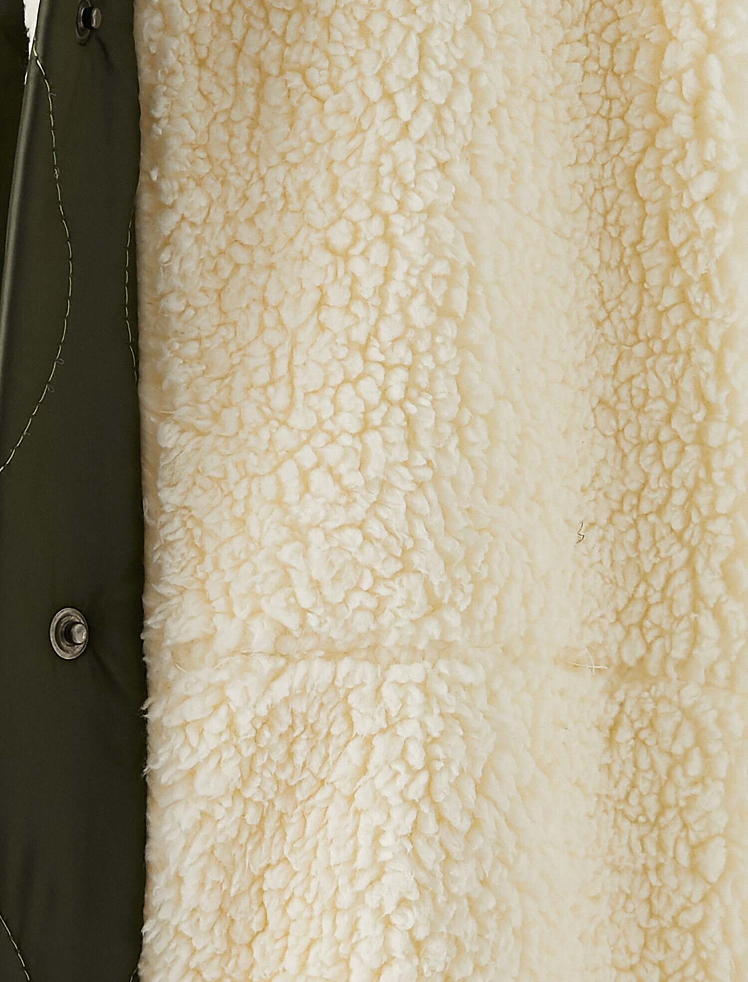   Düğmeli Peluş Mont