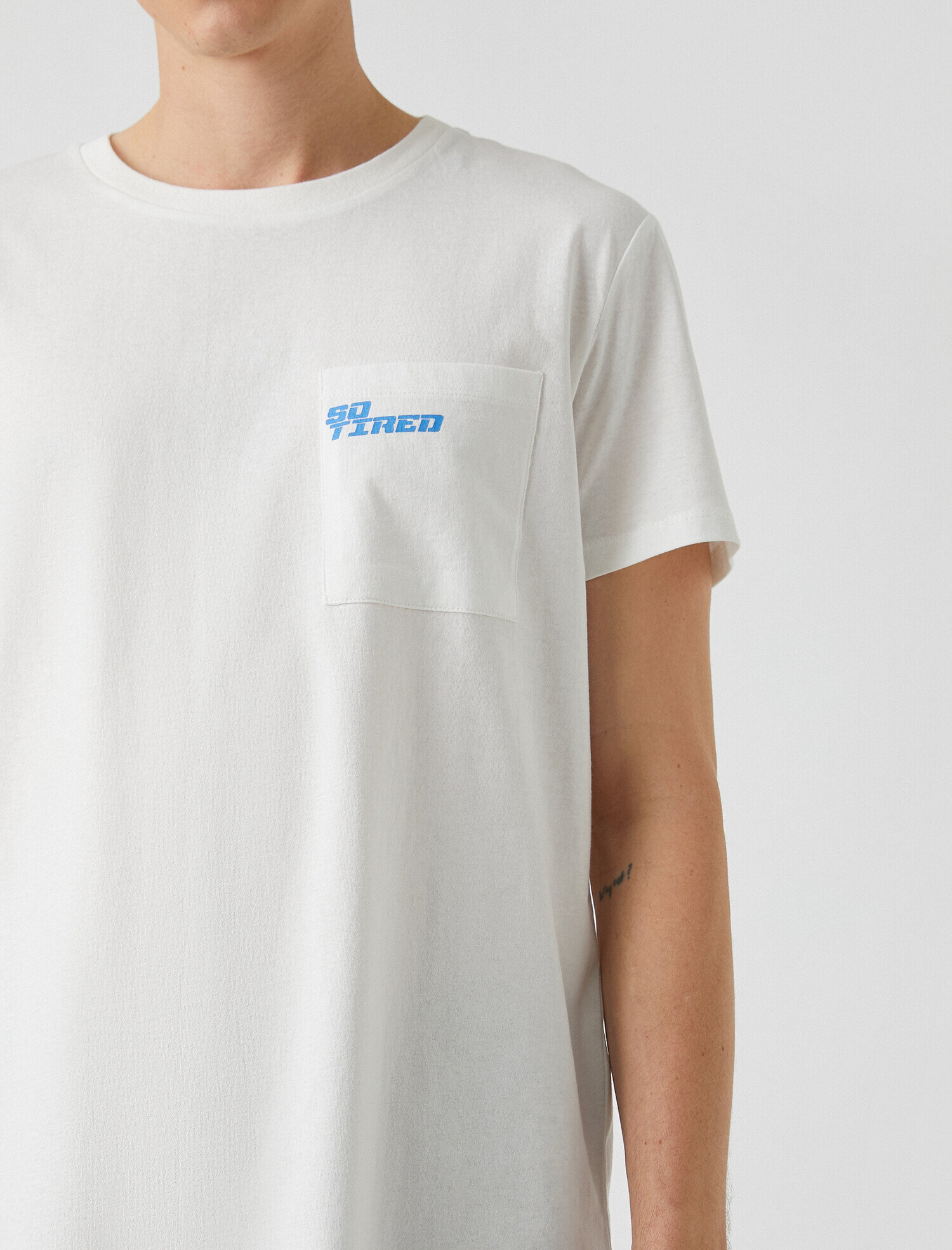   Cep Detaylı Tişört Baskılı