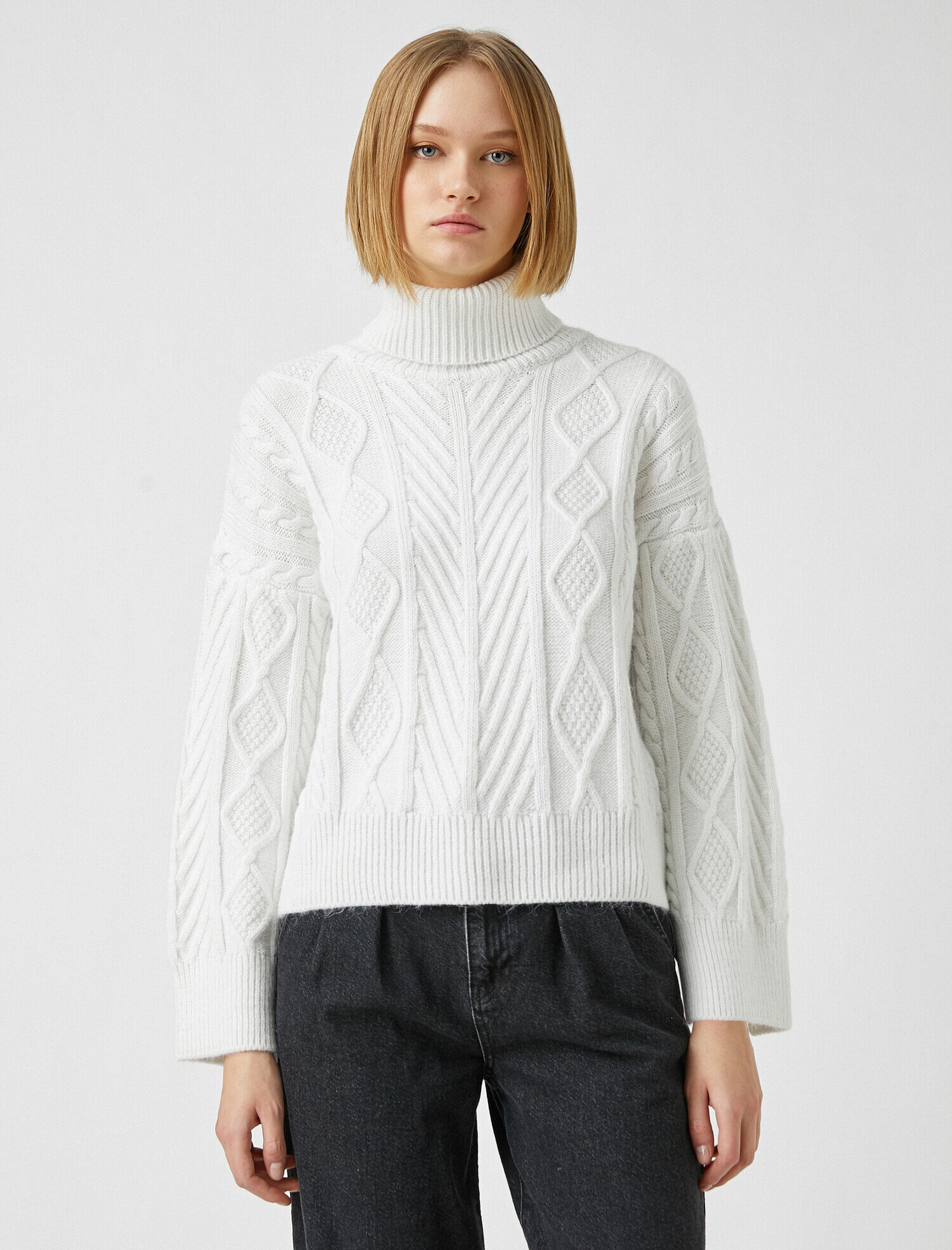   Balıkçı Yaka Örgü Detaylı Kazak