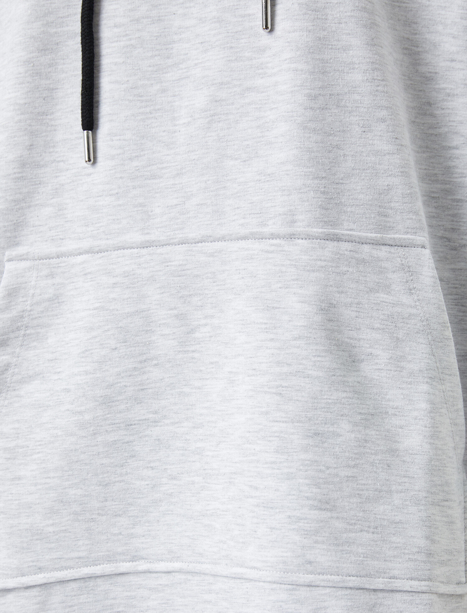   Uzun Kollu Kapüşonlu Cepli Sweatshirt