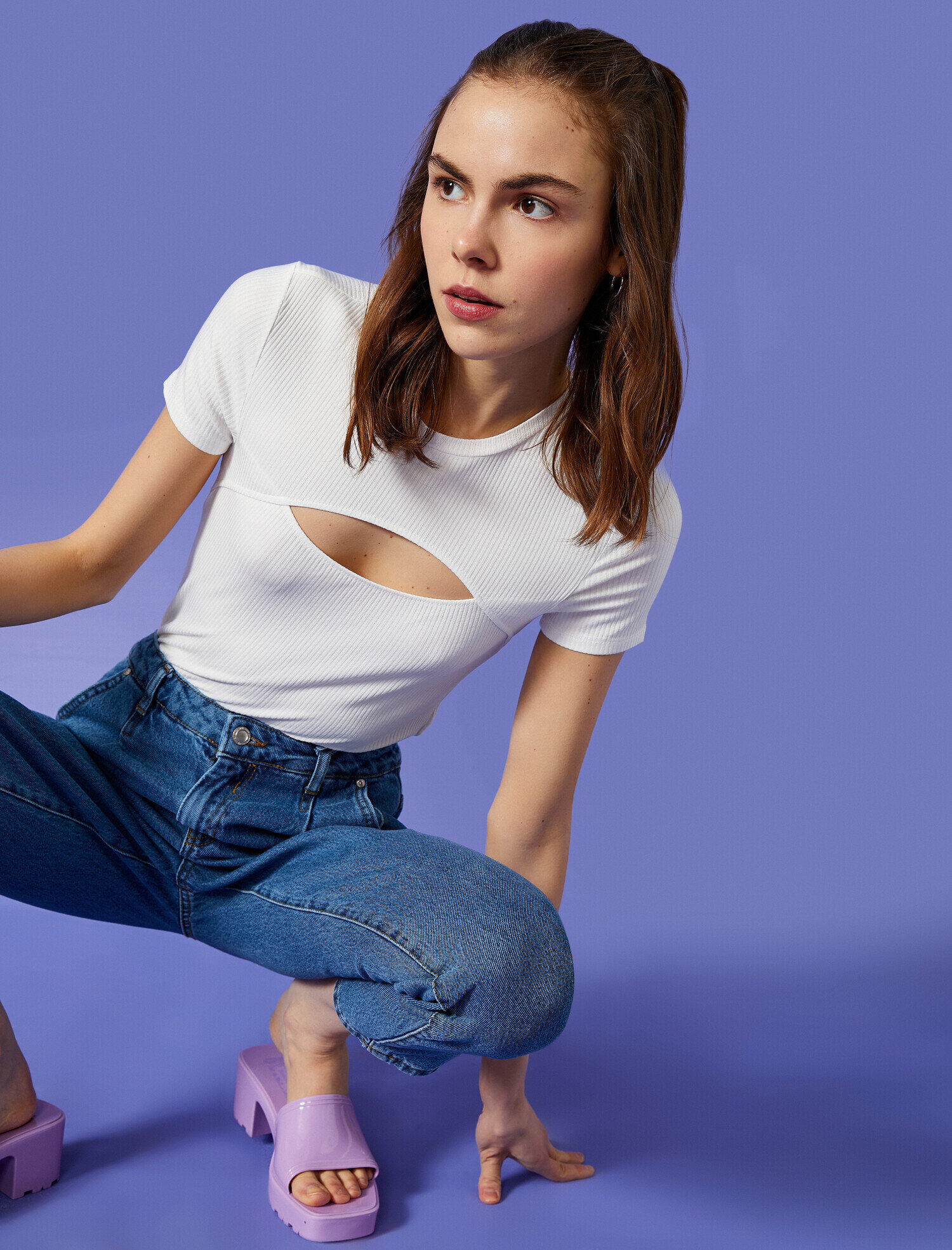   Pencere Detaylı Tişört