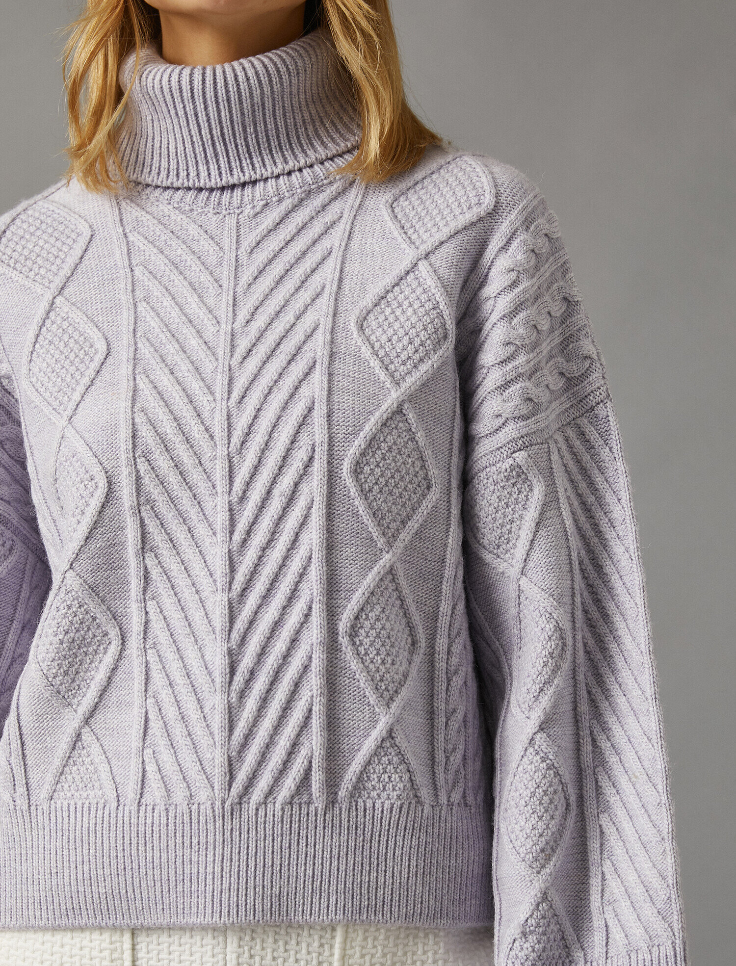   Balıkçı Yaka Örgü Detaylı Kazak