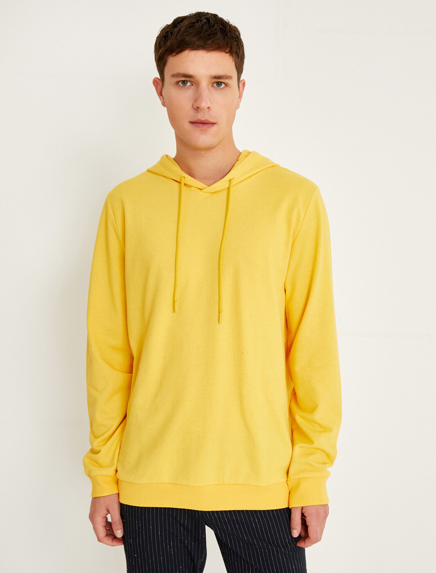   Basic Kapüşonlu Sweatshirt