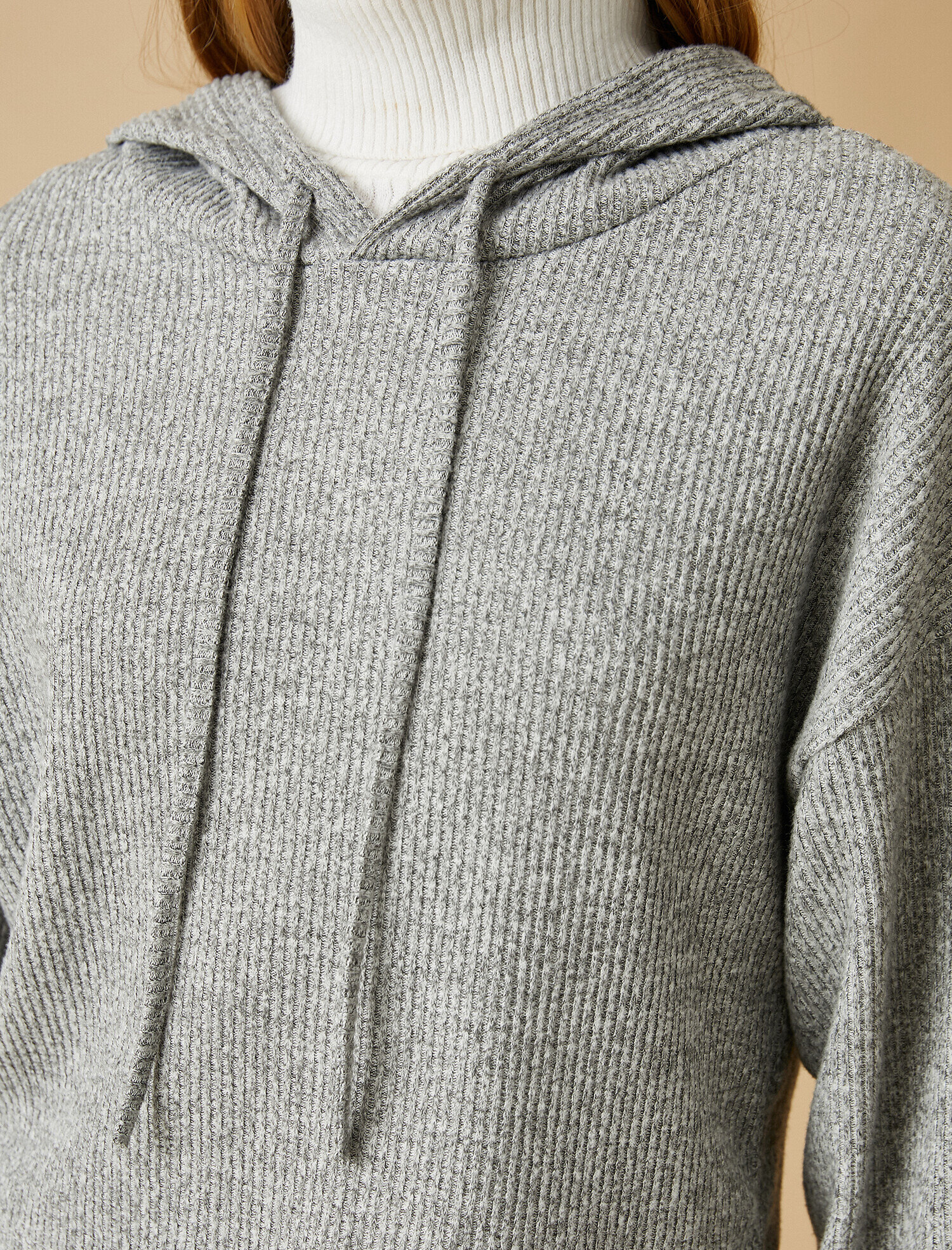   Kapüşonlu Uzun Kollu Kazak