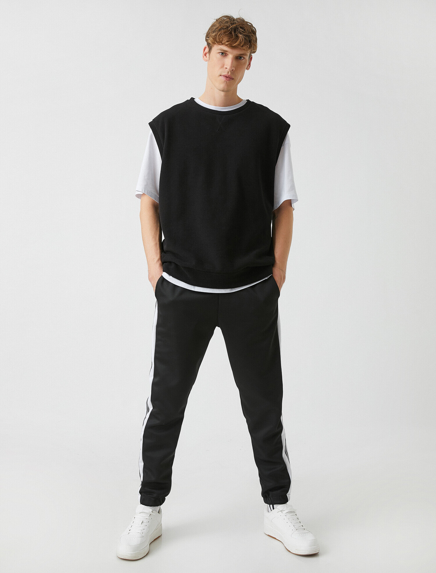 Şeritli Eşofman Altı