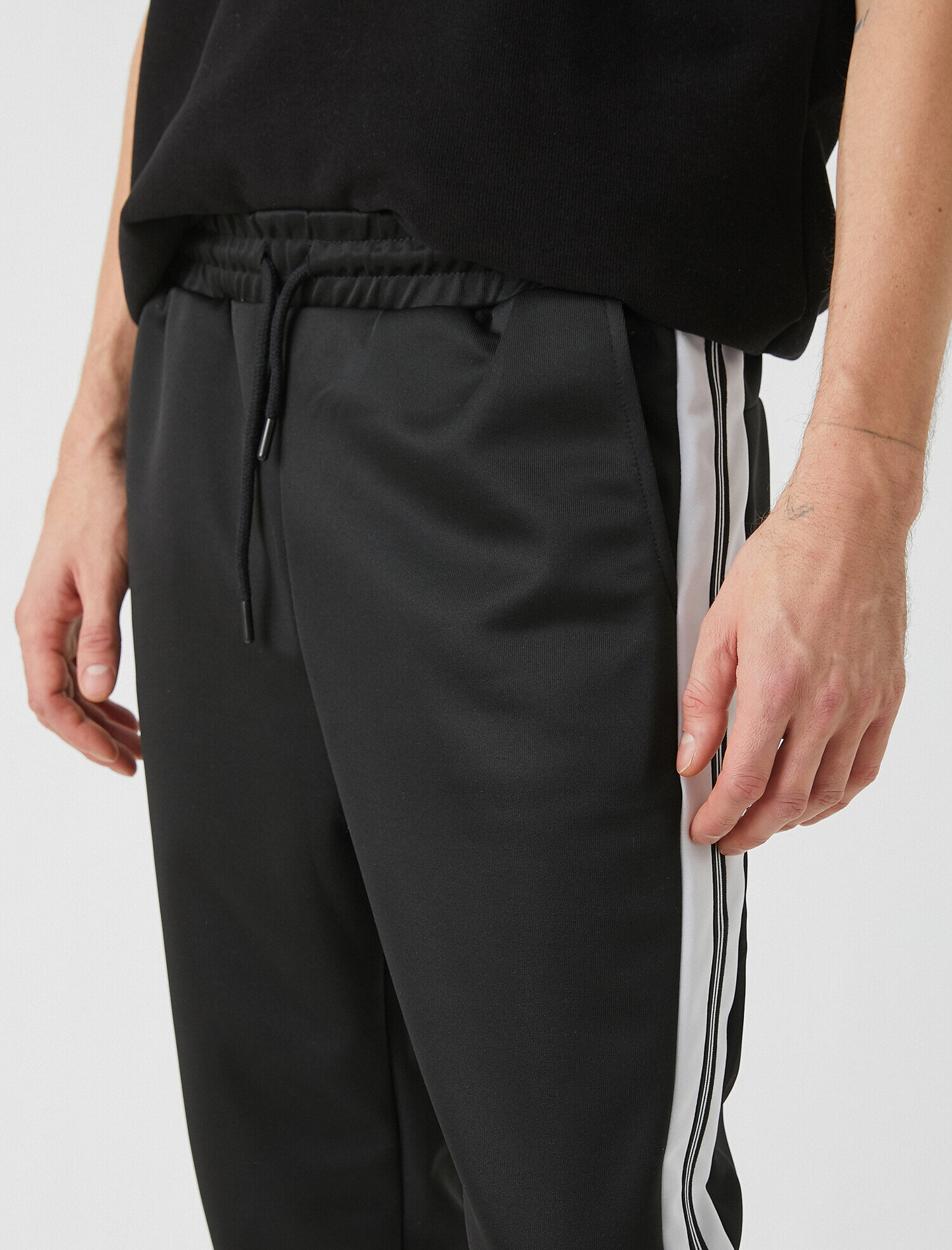 Şeritli Eşofman Altı