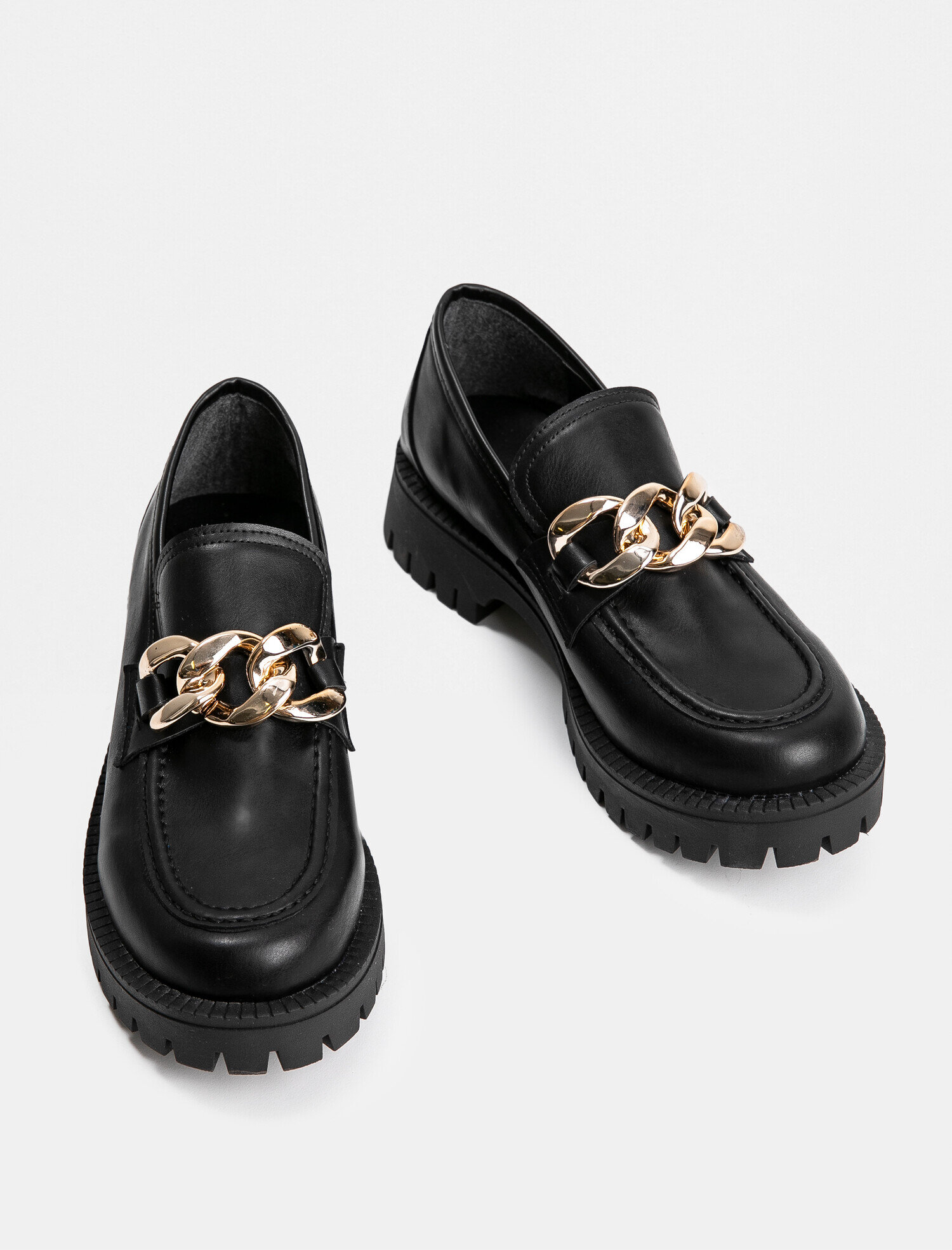  Kadın Metal Aksesuarlı Ayakkabı