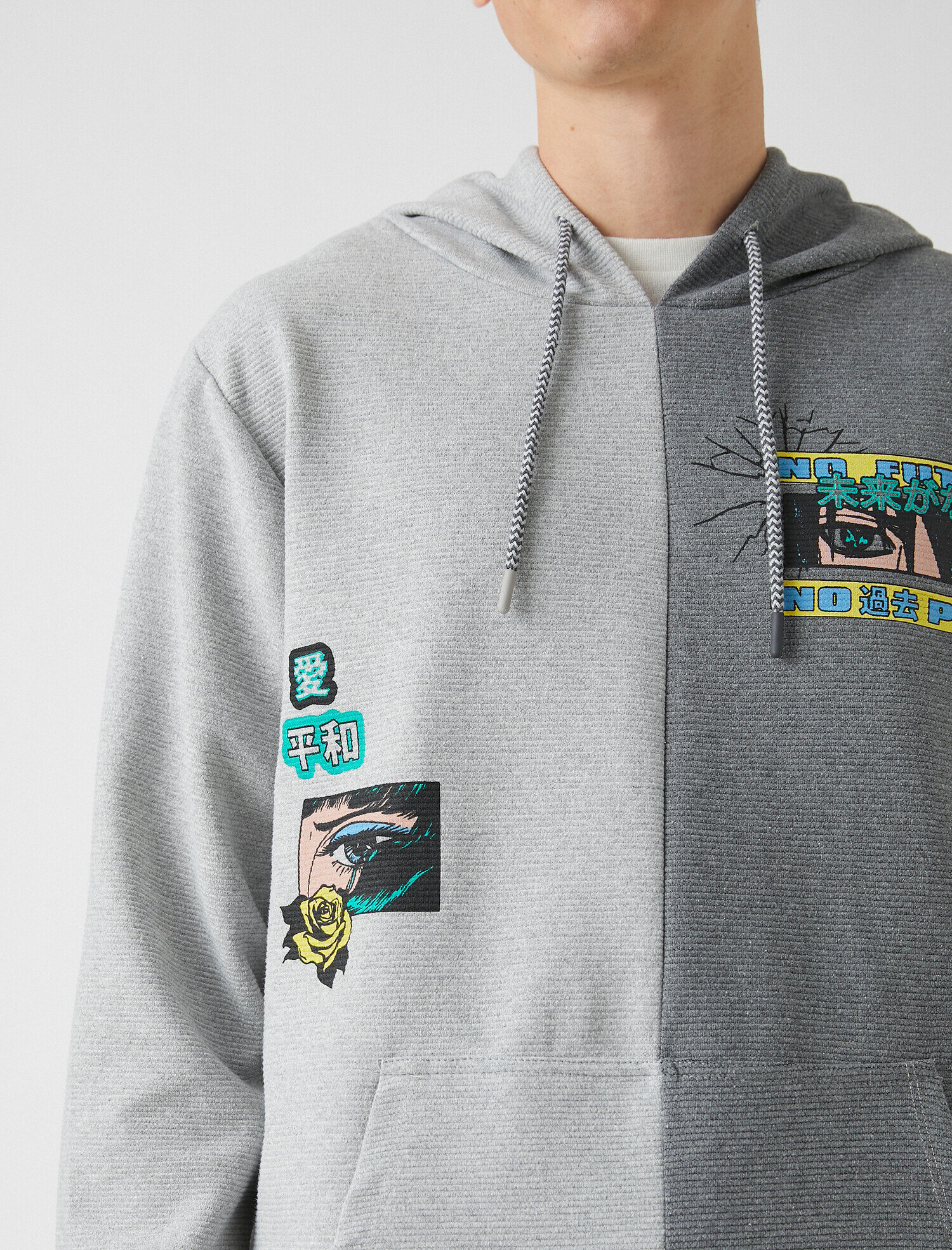   Anime Baskılı Kapüşonlu Sweatshirt