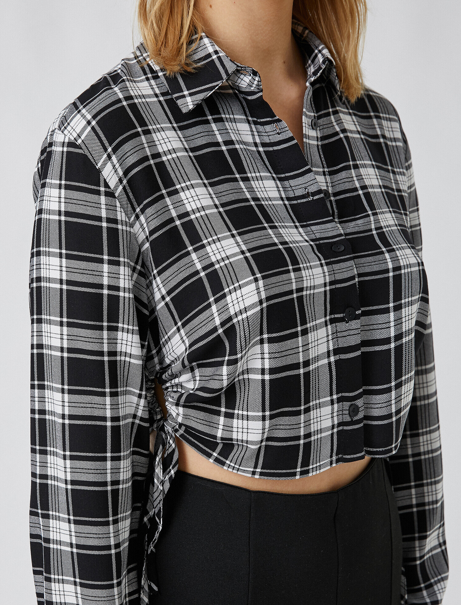   Ekoseli Büzgülü Crop Gömlek