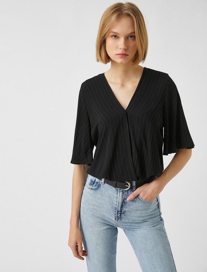  V yaka Çizgili Bluz