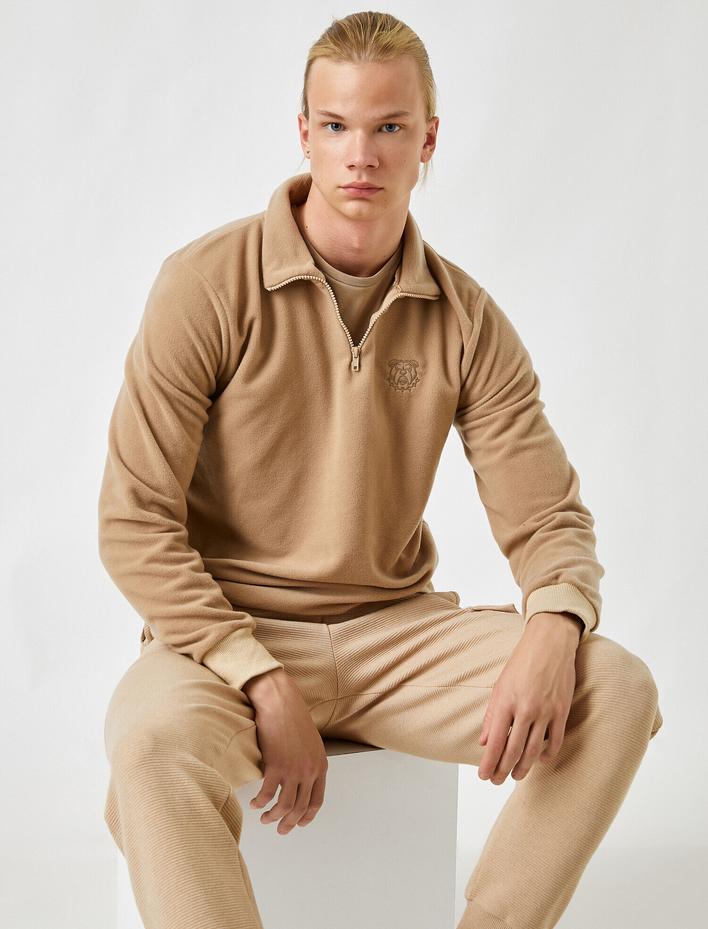  Buldog İşlemeli Yarım Fermuarlı Sweatshirt