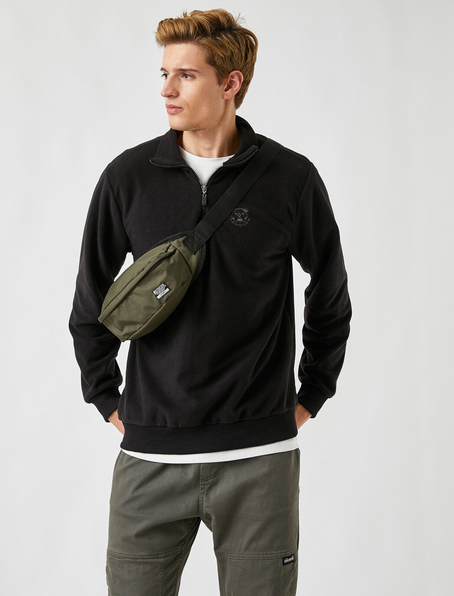   Buldog İşlemeli Yarım Fermuarlı Sweatshirt