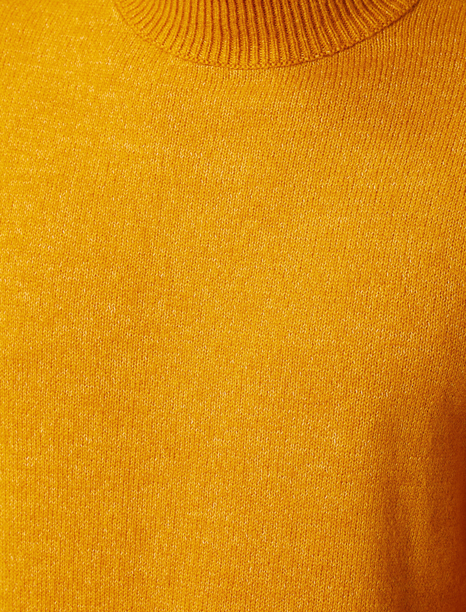   Uzun Kollu Balıkçı Yaka Triko Kazak