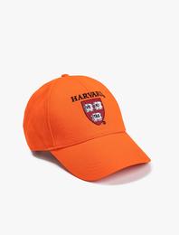 College Lisanslı İşlemeli Şapka