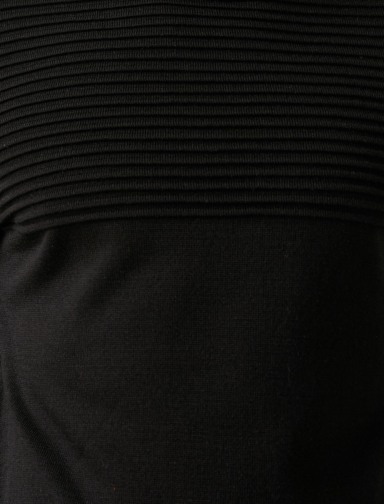   Boğazlı Çizgili Kazak