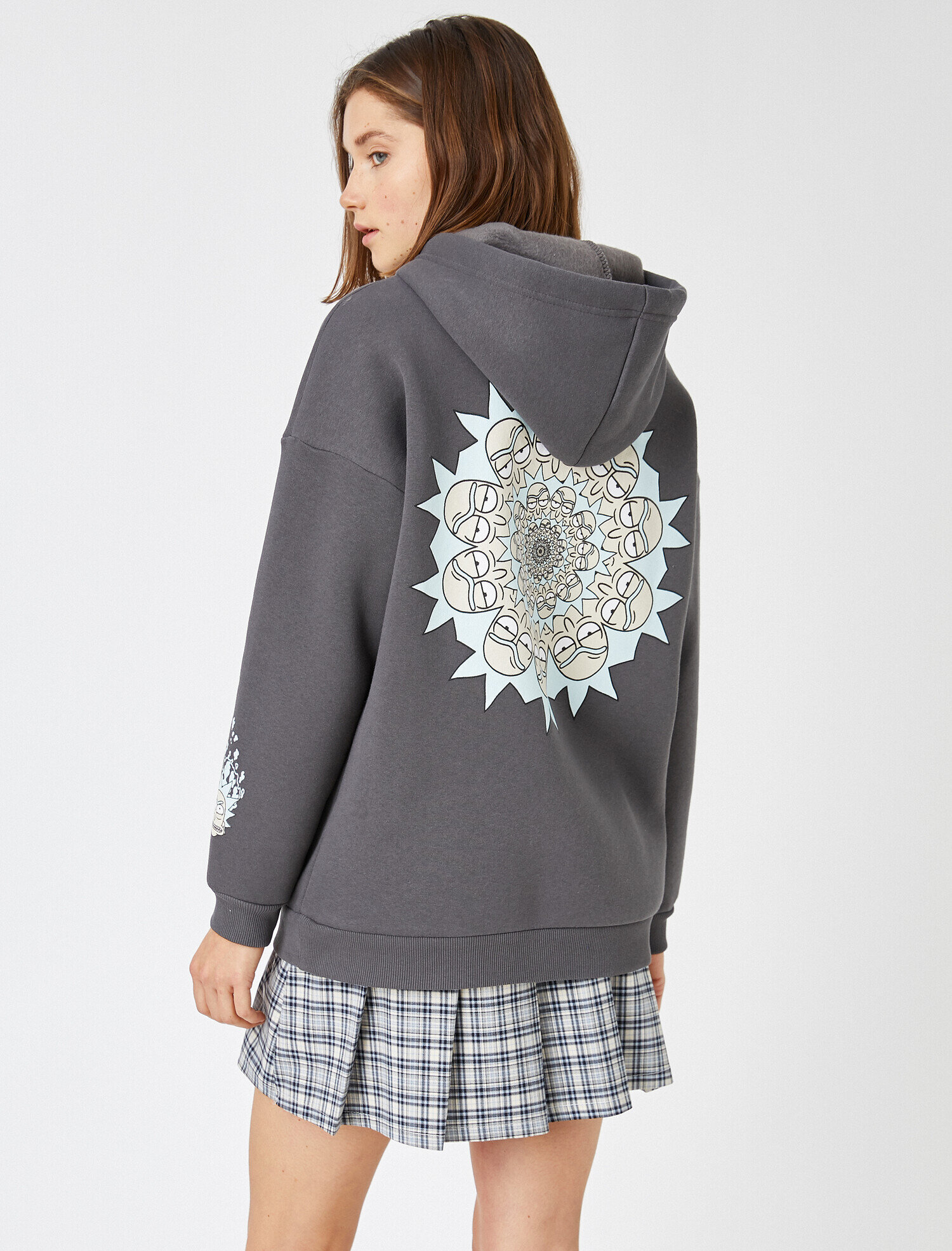   Oversize Rick and Morty Lisanslı Kapüşonlu Baskılı Sweatshirt