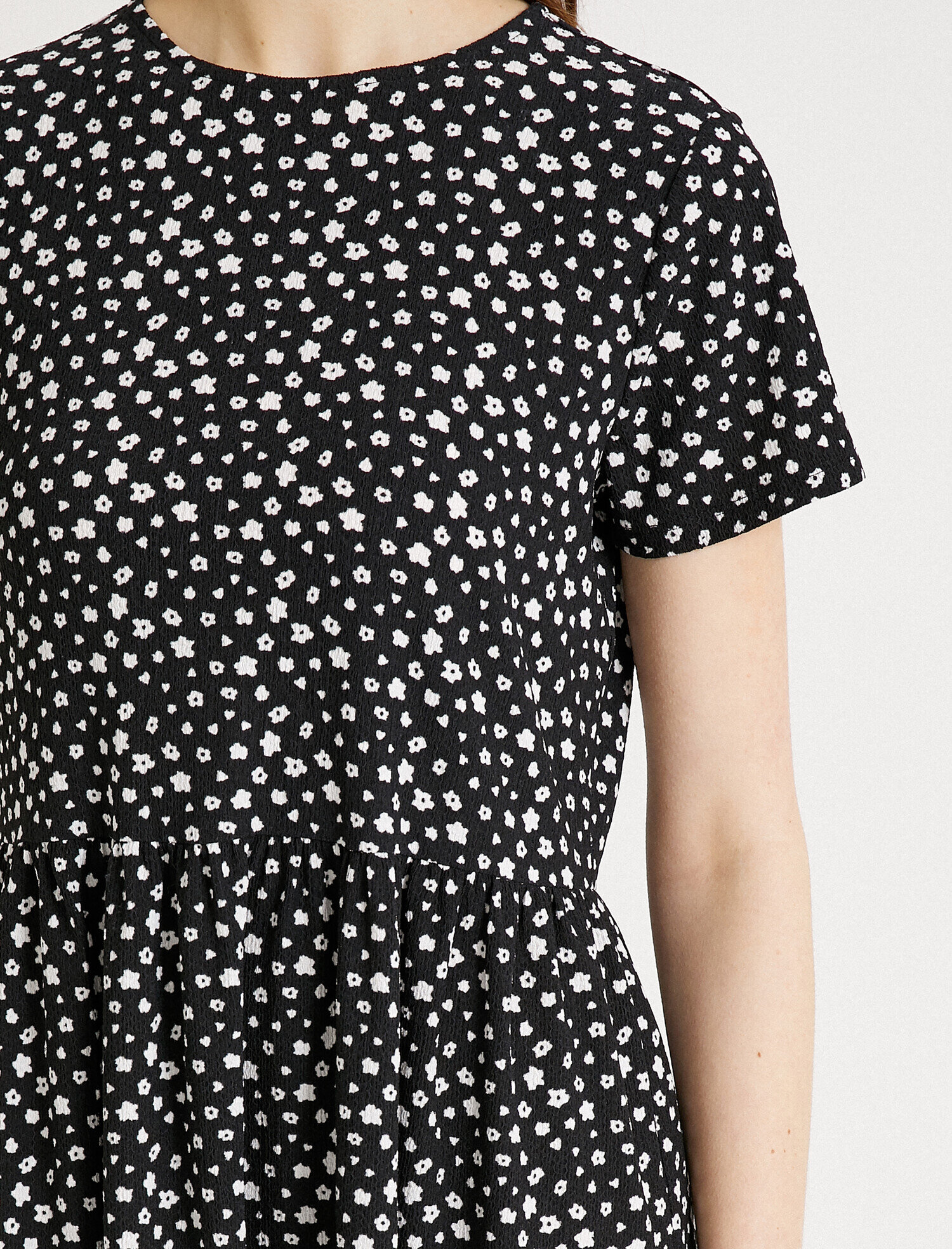   Çiçekli Yazlık Elbise Kısa Kollu Bisiklet Yaka