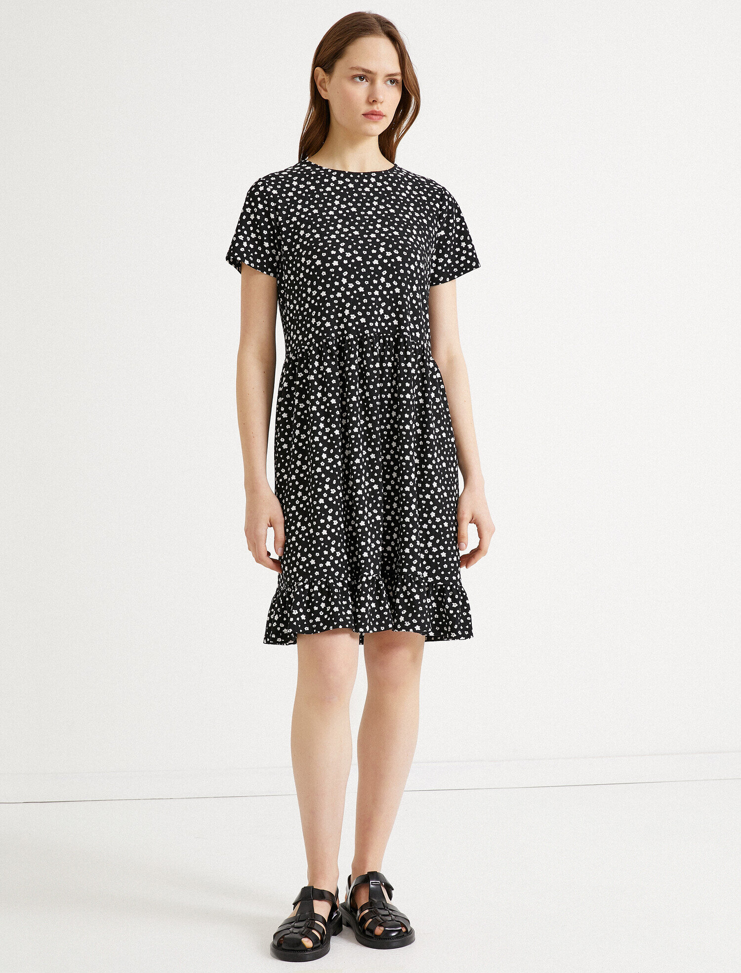   Çiçekli Yazlık Elbise Kısa Kollu Bisiklet Yaka