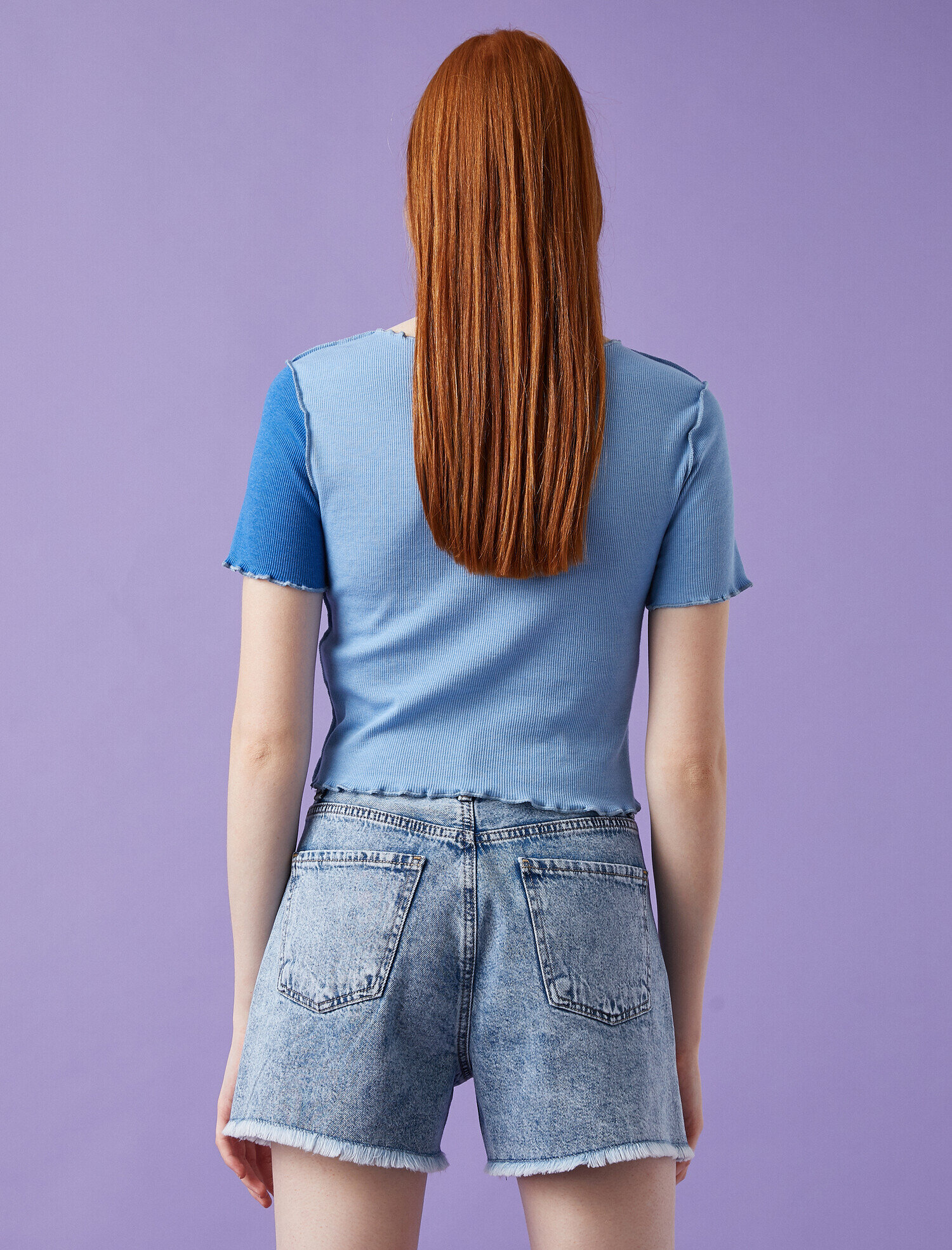   Renk Bloklu Fırfırlı Tişört