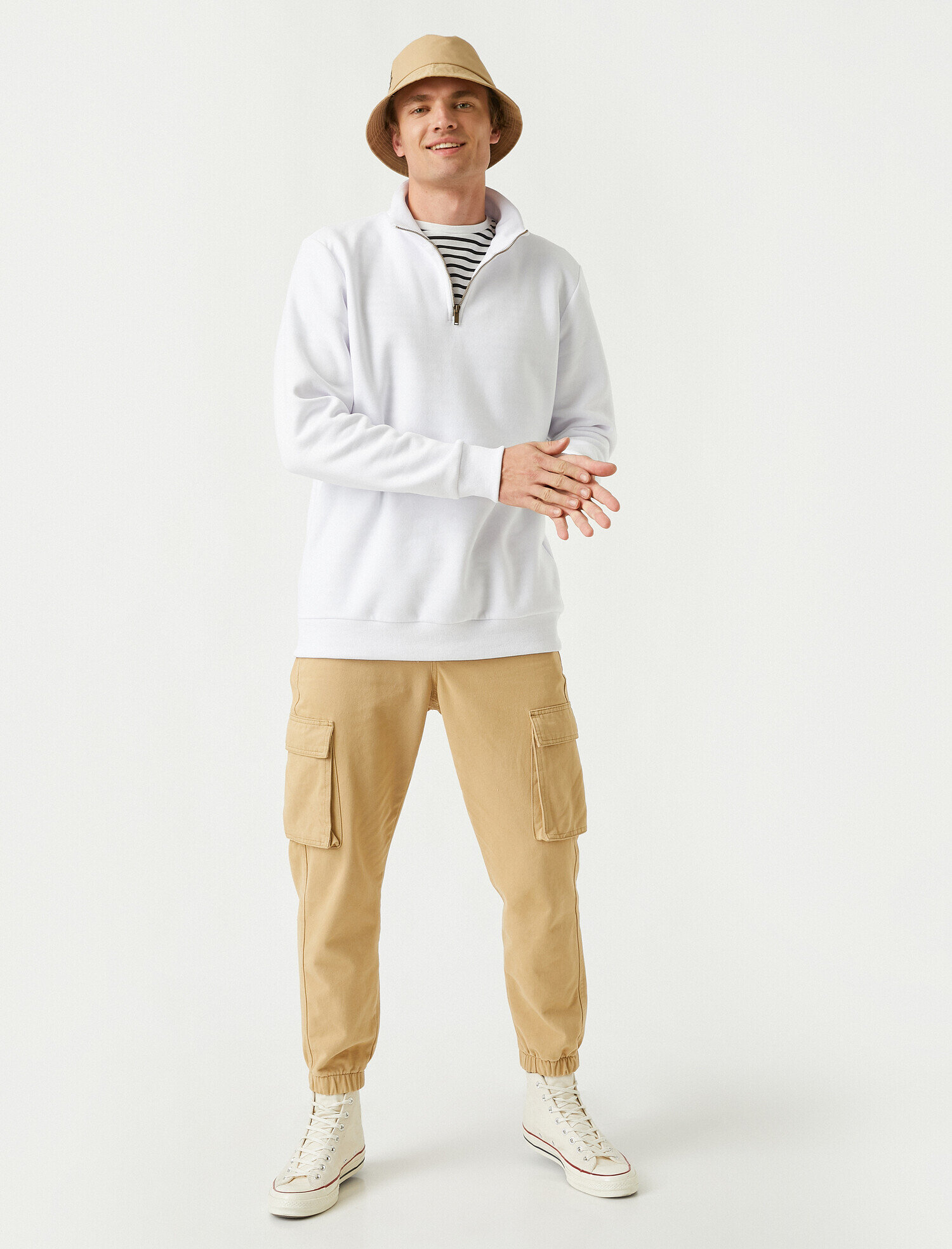   Yarım Fermuarlı Basic Sweatshirt