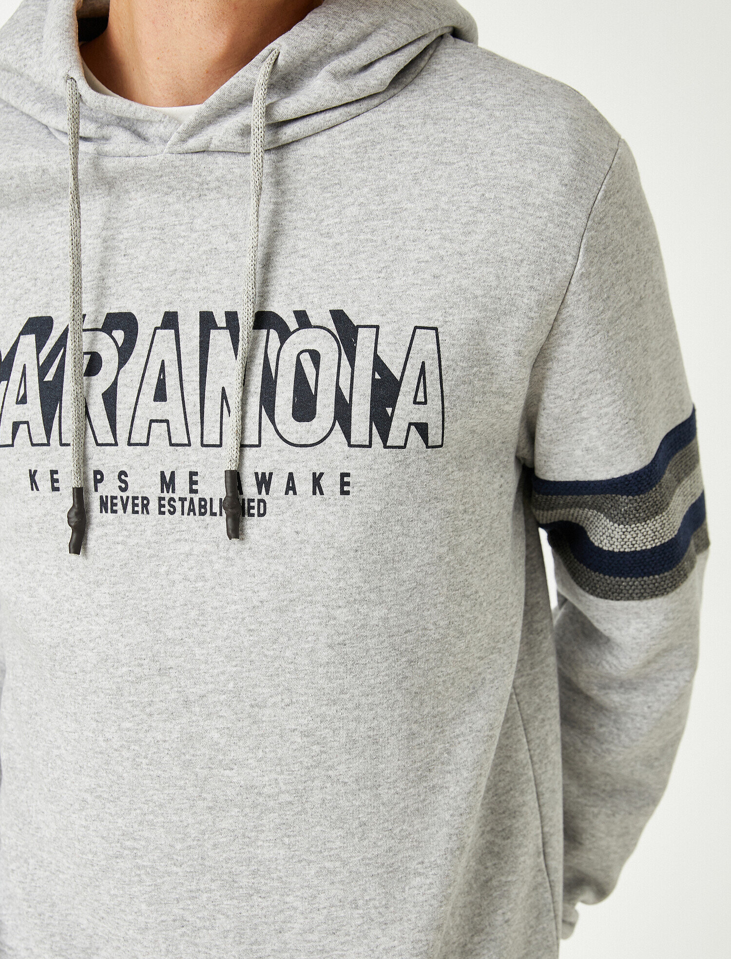   Kolu Şeritli Kapüşonlu Sweatshirt