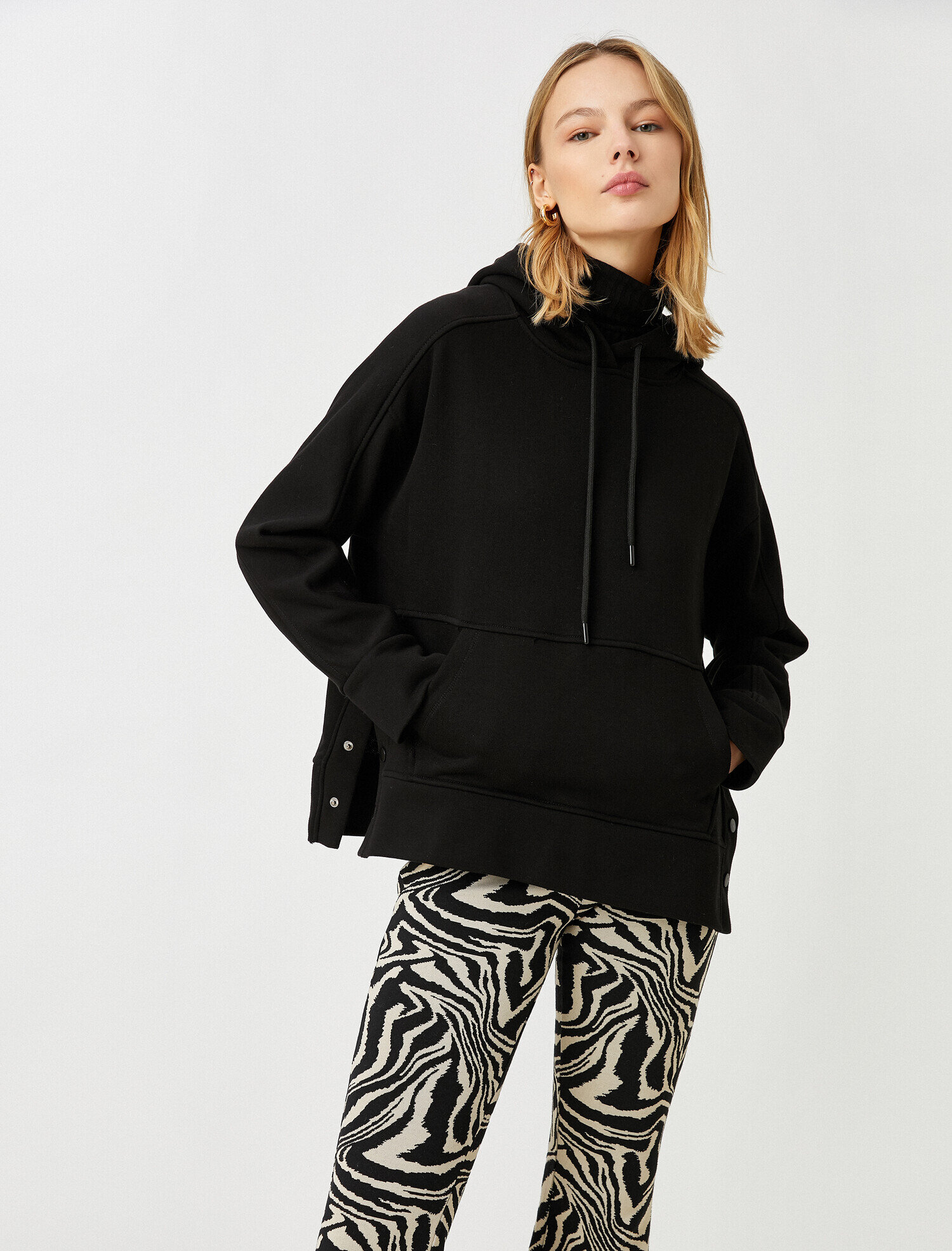   Kanguru Cepli Kapüşonlu Sweatshirt Pamuklu Yanları Düğme Detaylı