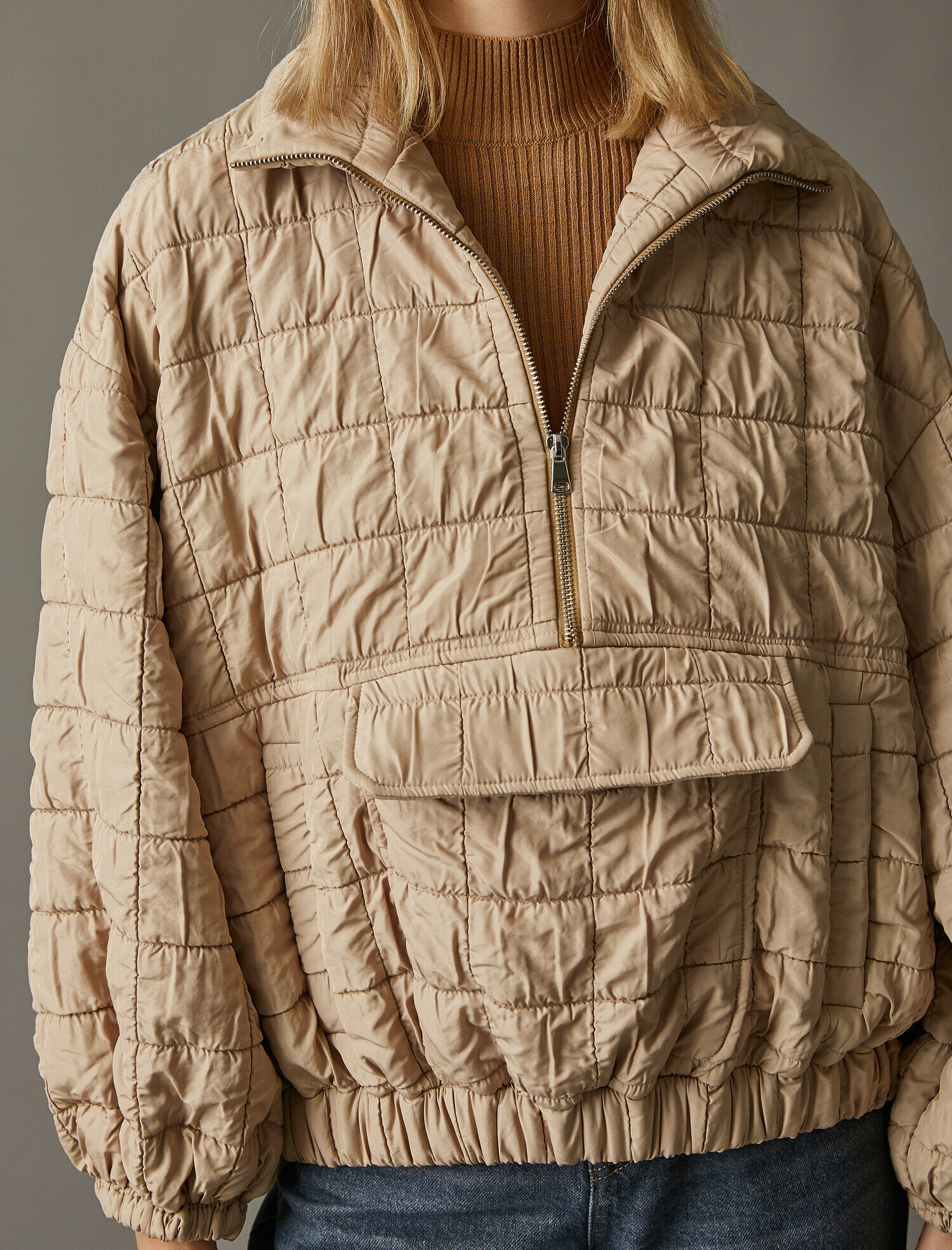   Fermuar Yaka Kanguru Cepli Kapitone Ceket