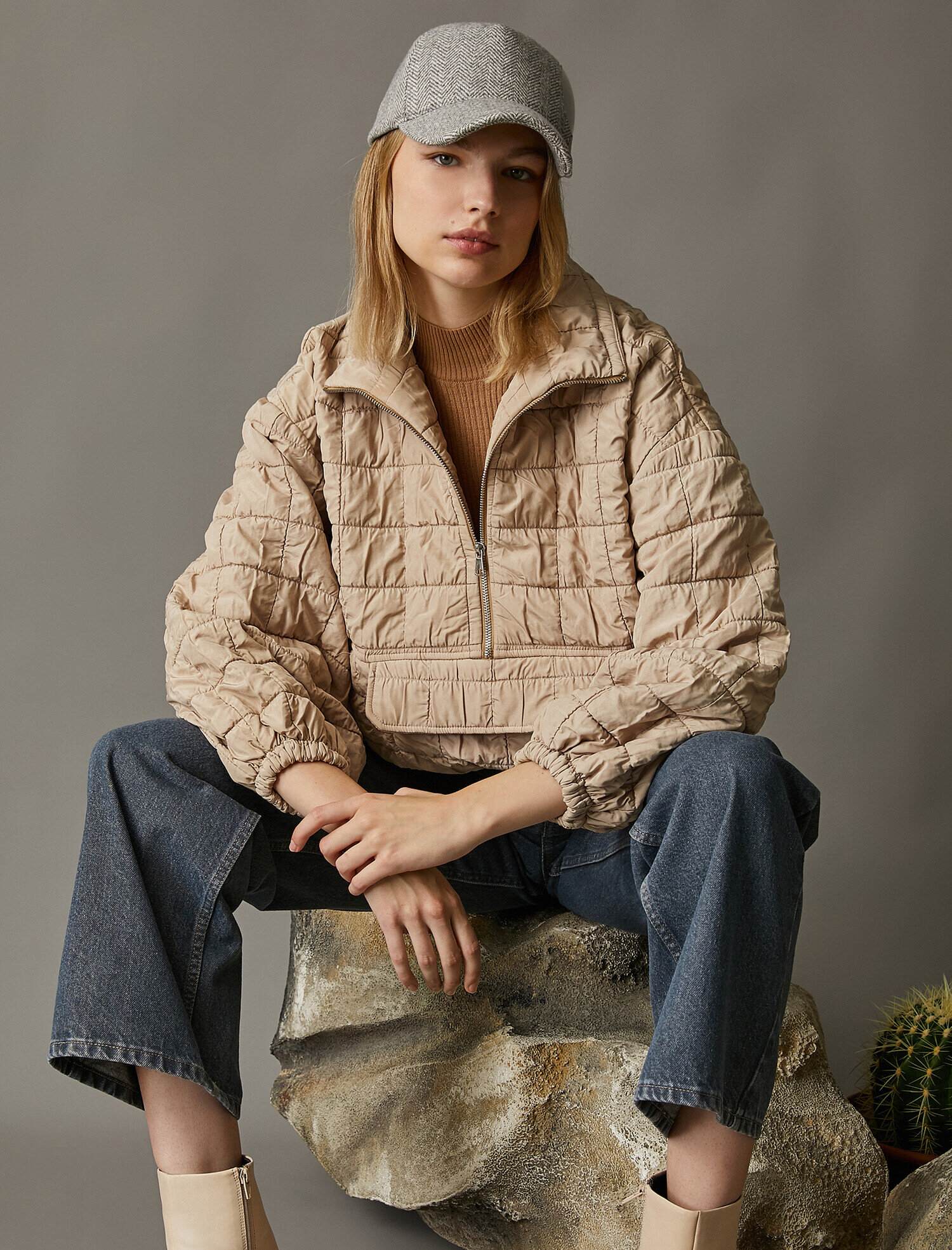   Fermuar Yaka Kanguru Cepli Kapitone Ceket