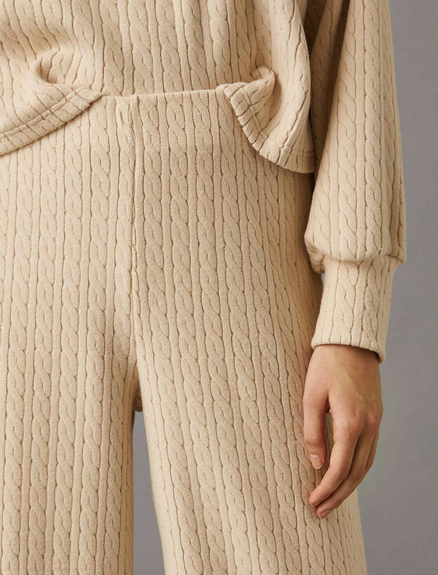   Örgü Desenli Geniş Paça Pantolon