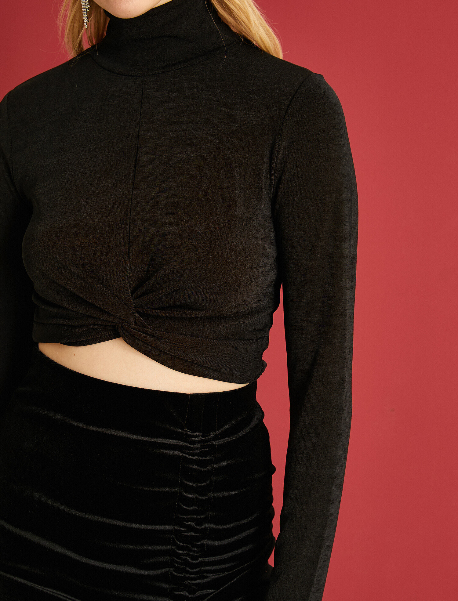   Uzun Kollu Tişört Sırt Detaylı