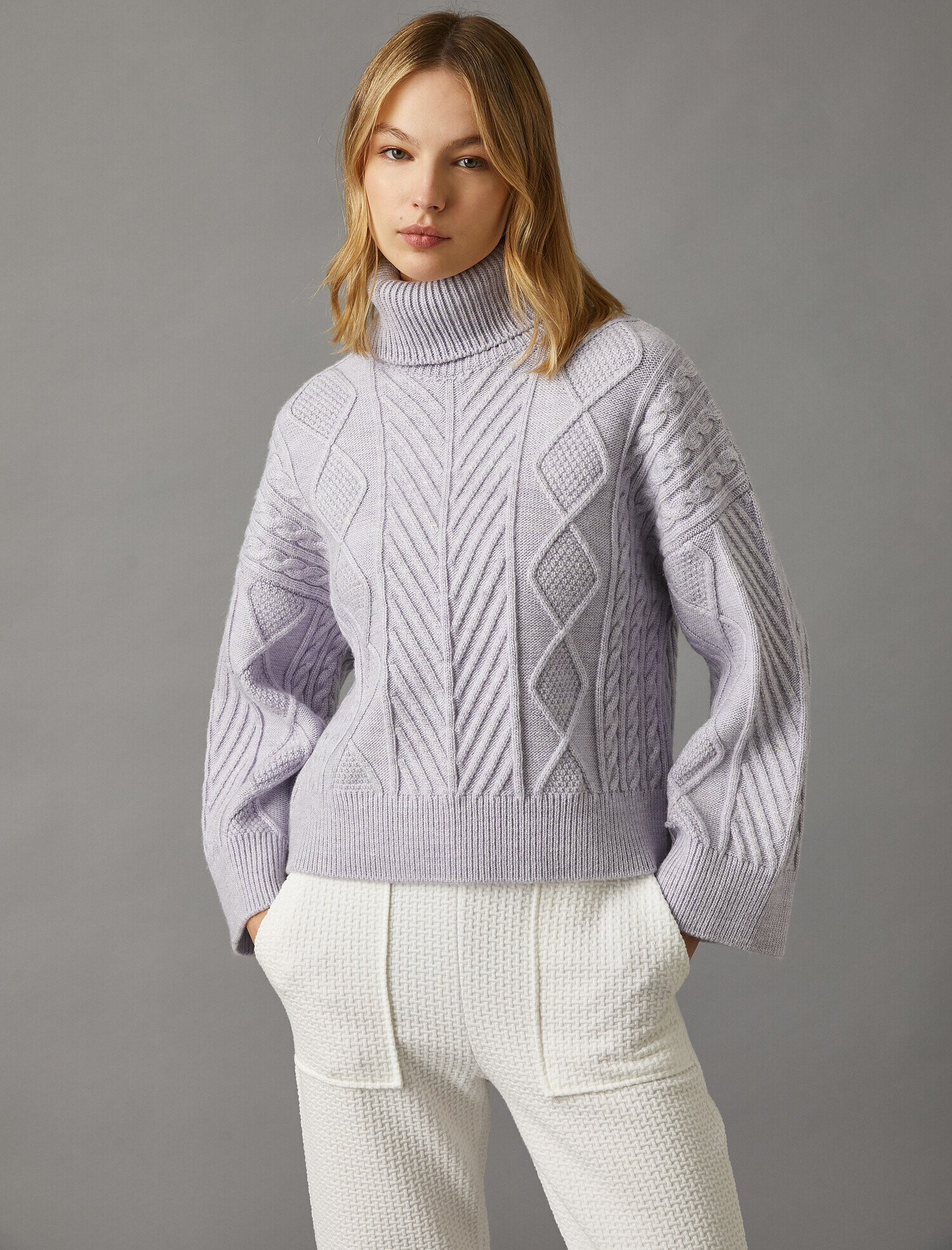   Balıkçı Yaka Örgü Detaylı Kazak