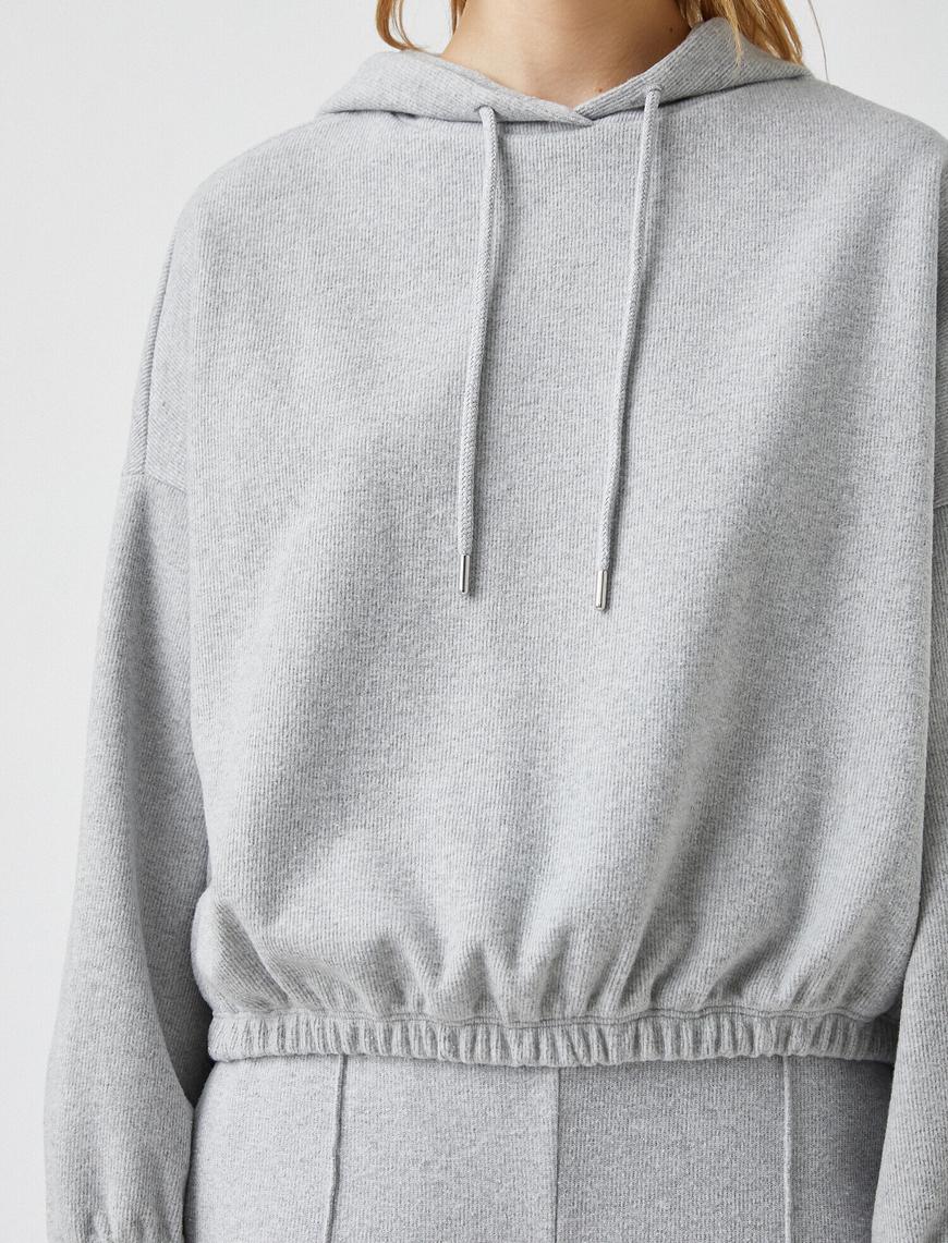   Kapüşonlu Beli Lastikli Sweatshirt