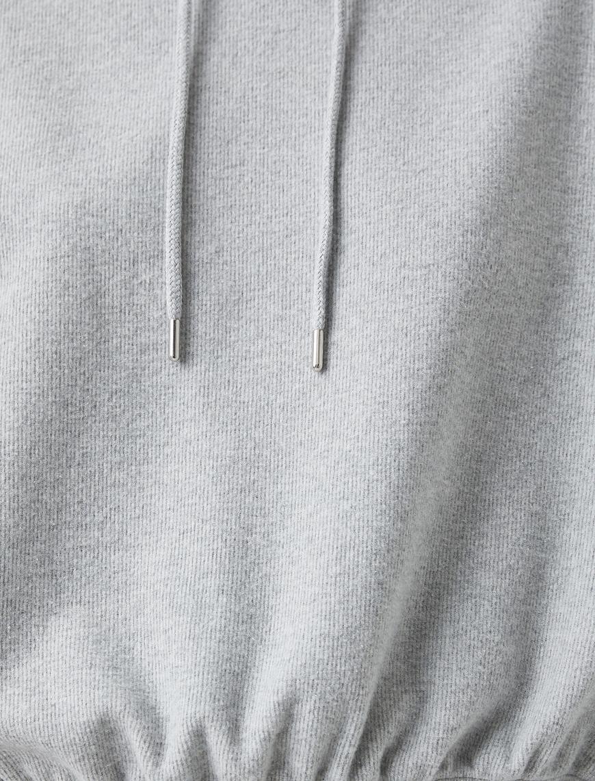   Kapüşonlu Beli Lastikli Sweatshirt