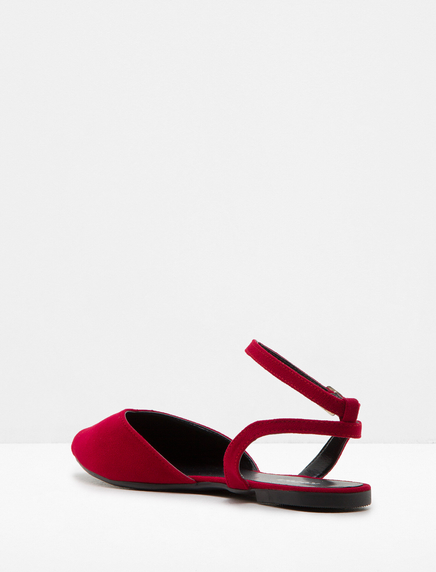  Kadın Sivri Burun Babet