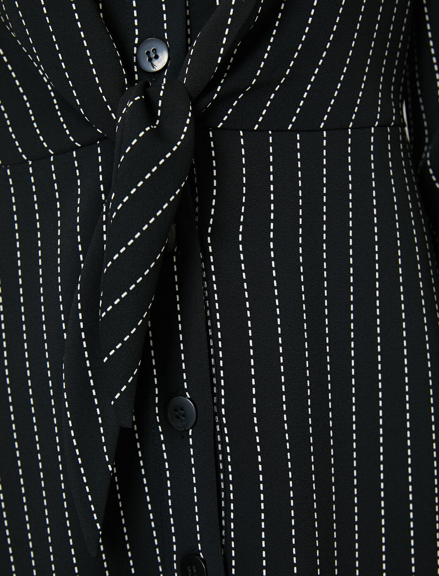   Düğme Detaylı Elbise