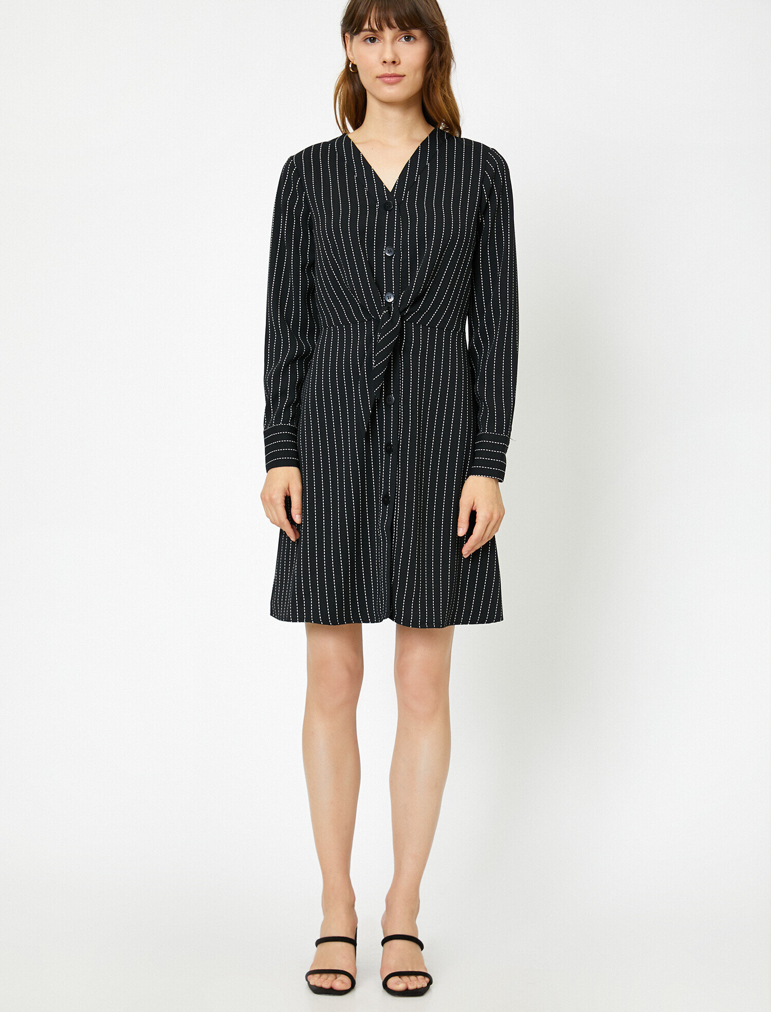   Düğme Detaylı Elbise