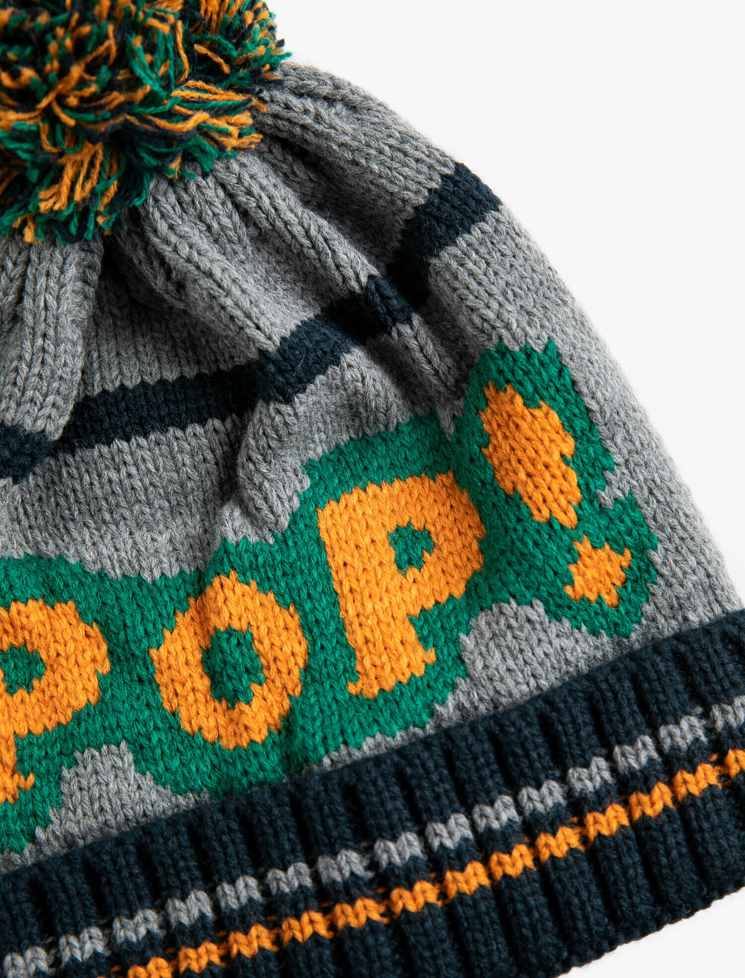  Erkek Çocuk Ponponlu Örgü Bere