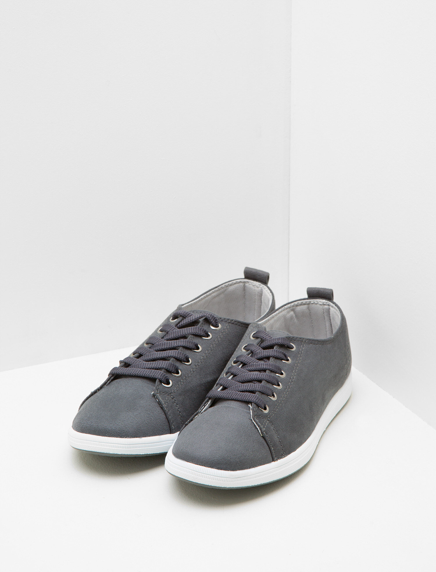  Kadın Bağcıklı Ayakkabı