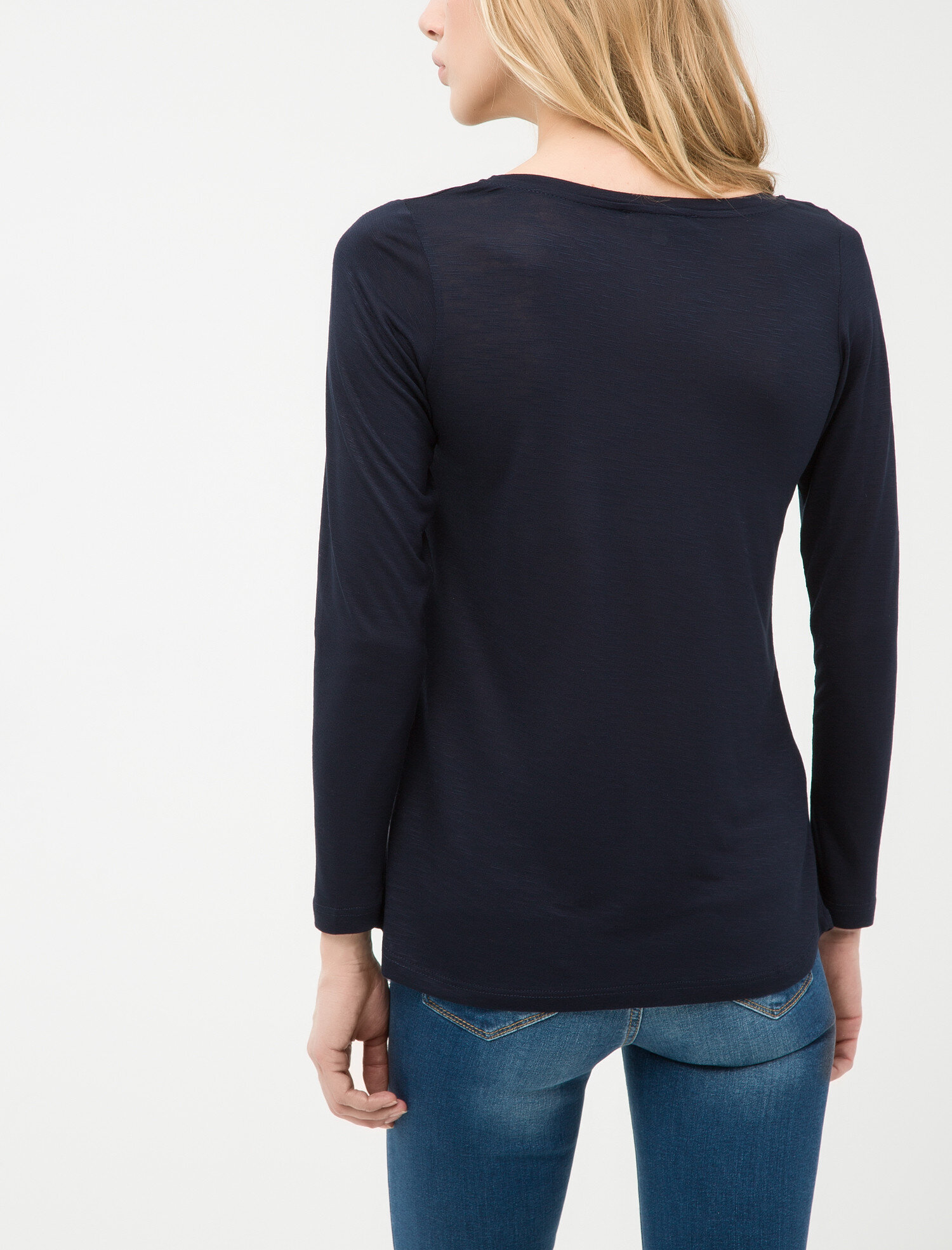   Kayık Yaka Tişört