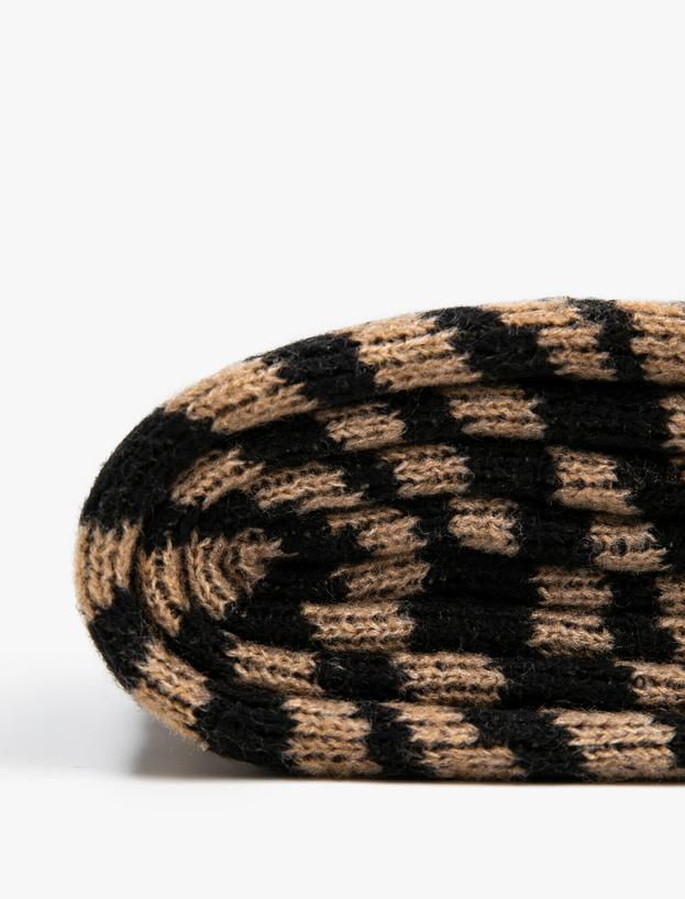  Kadın Zebra Desenli Triko Atkı