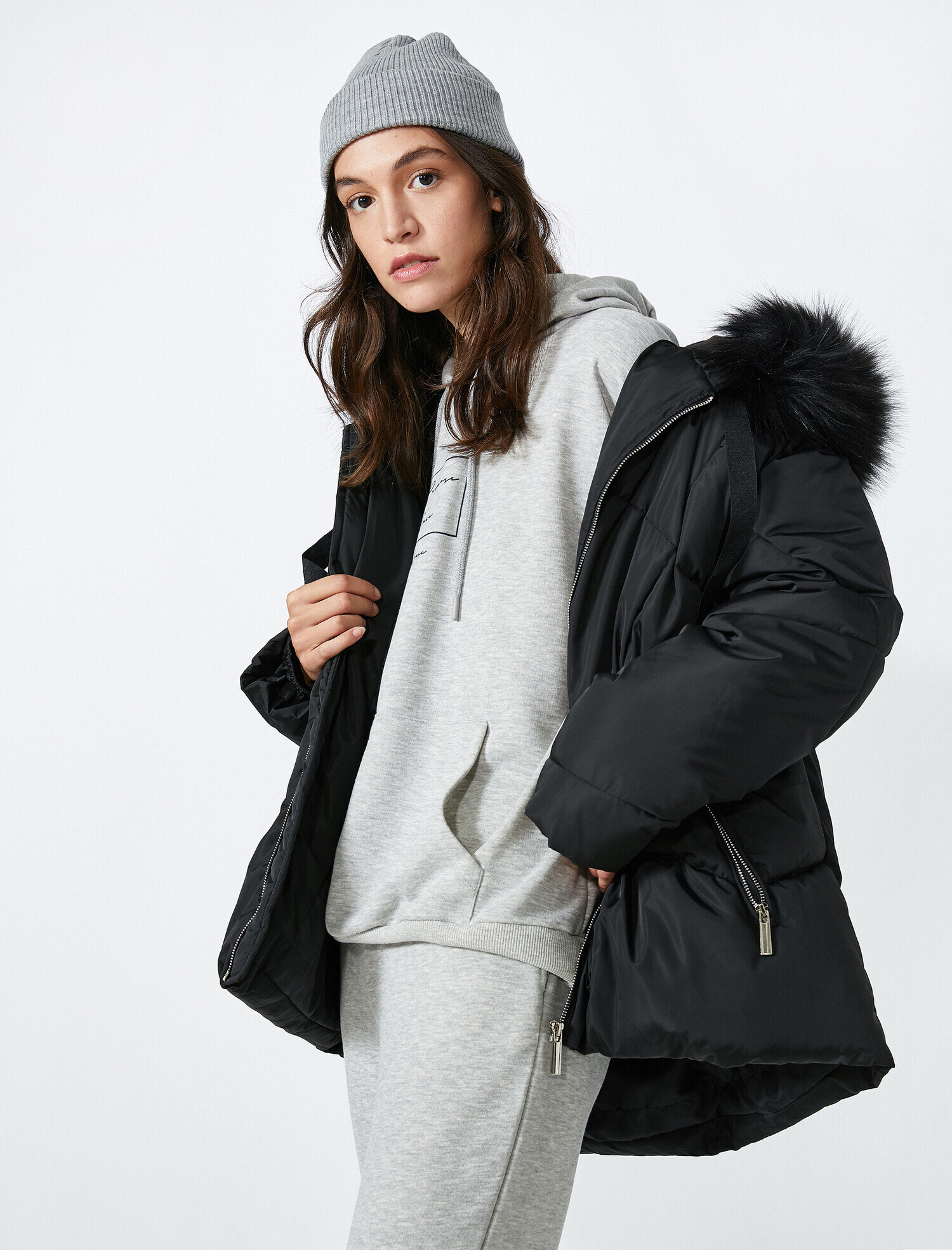   Kürklü Kapüşonlu Fermuarlı Cepli Şişme Mont